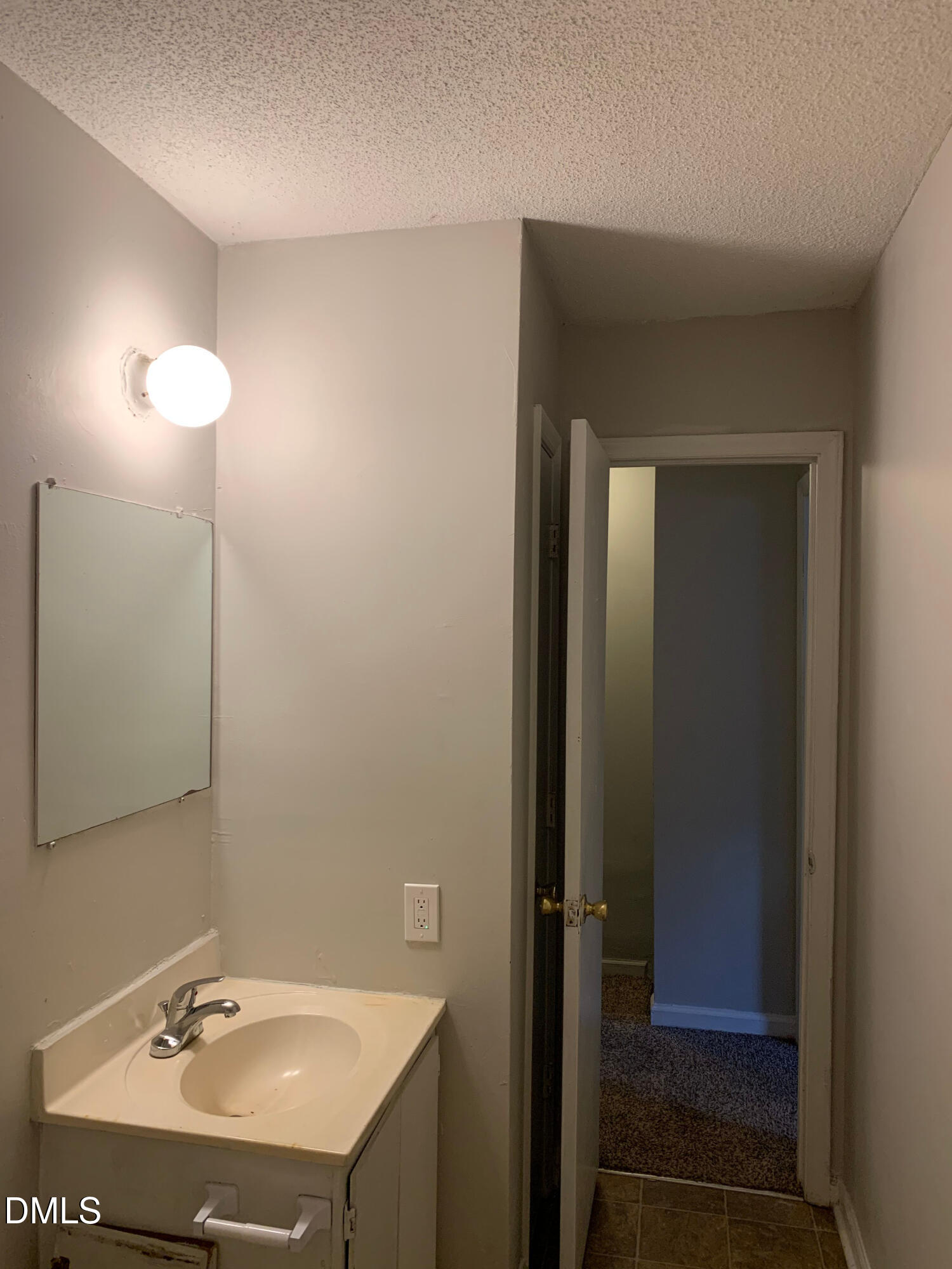 1419 Cherrycrest Drive Property Photo 4