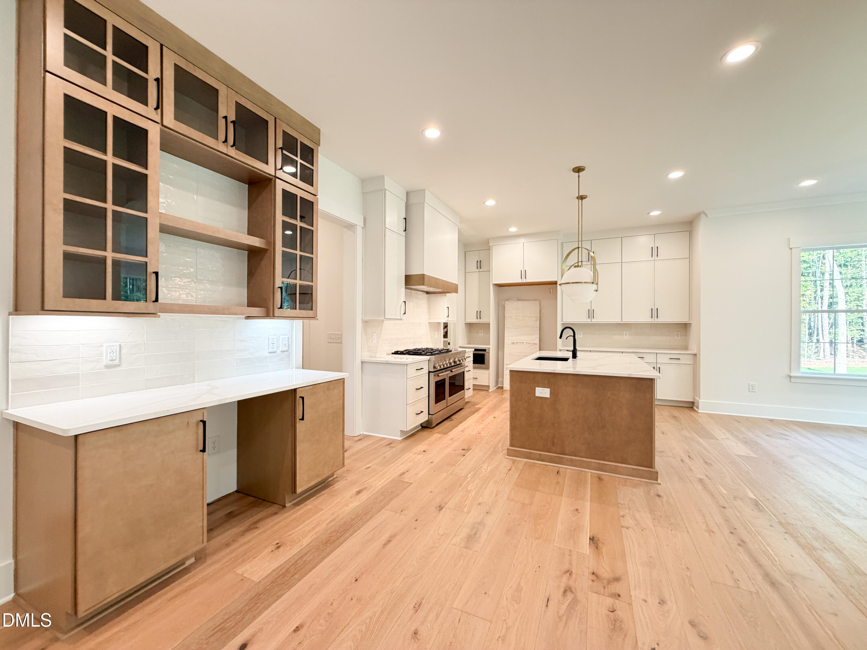 2453 Rosslare Mews Lane Property Photo 8