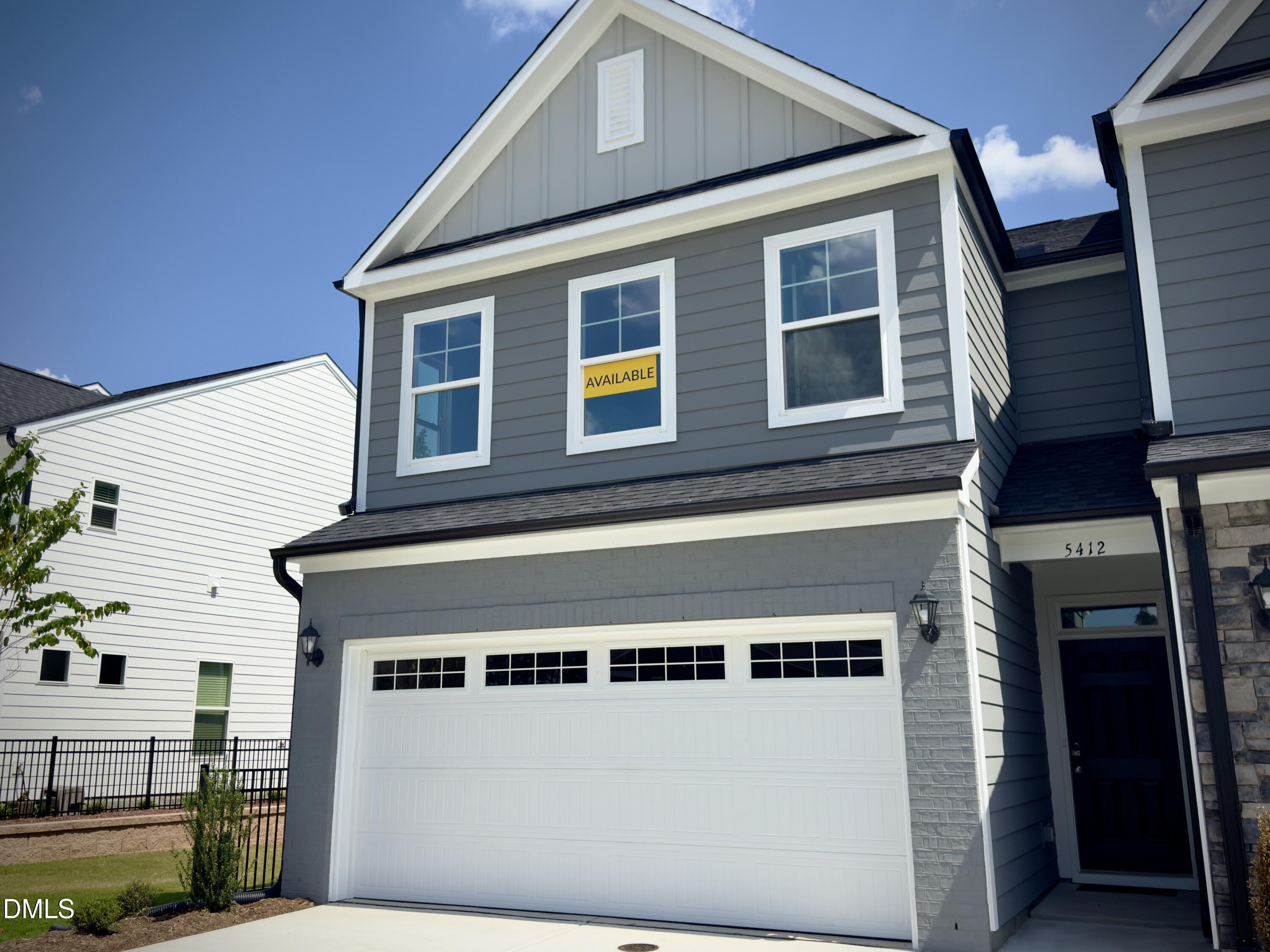 5412 Running Fox Lane Property Photo 1