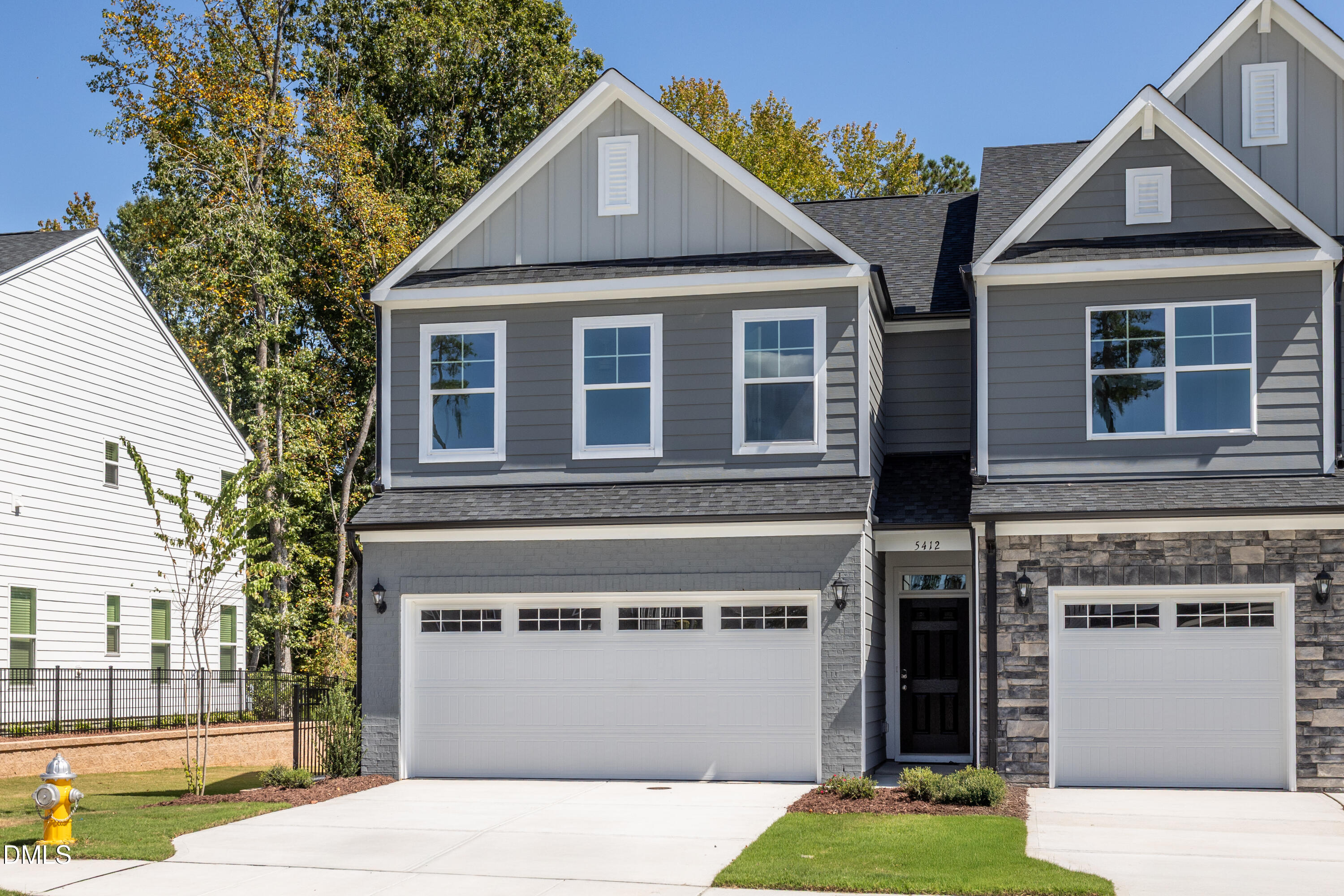 5412 Running Fox Lane Property Photo 1