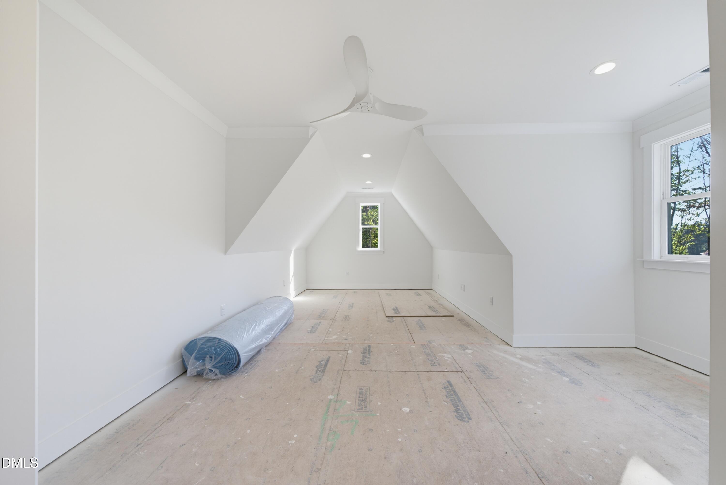 2457 Rosslare Mews Lane Property Photo 35