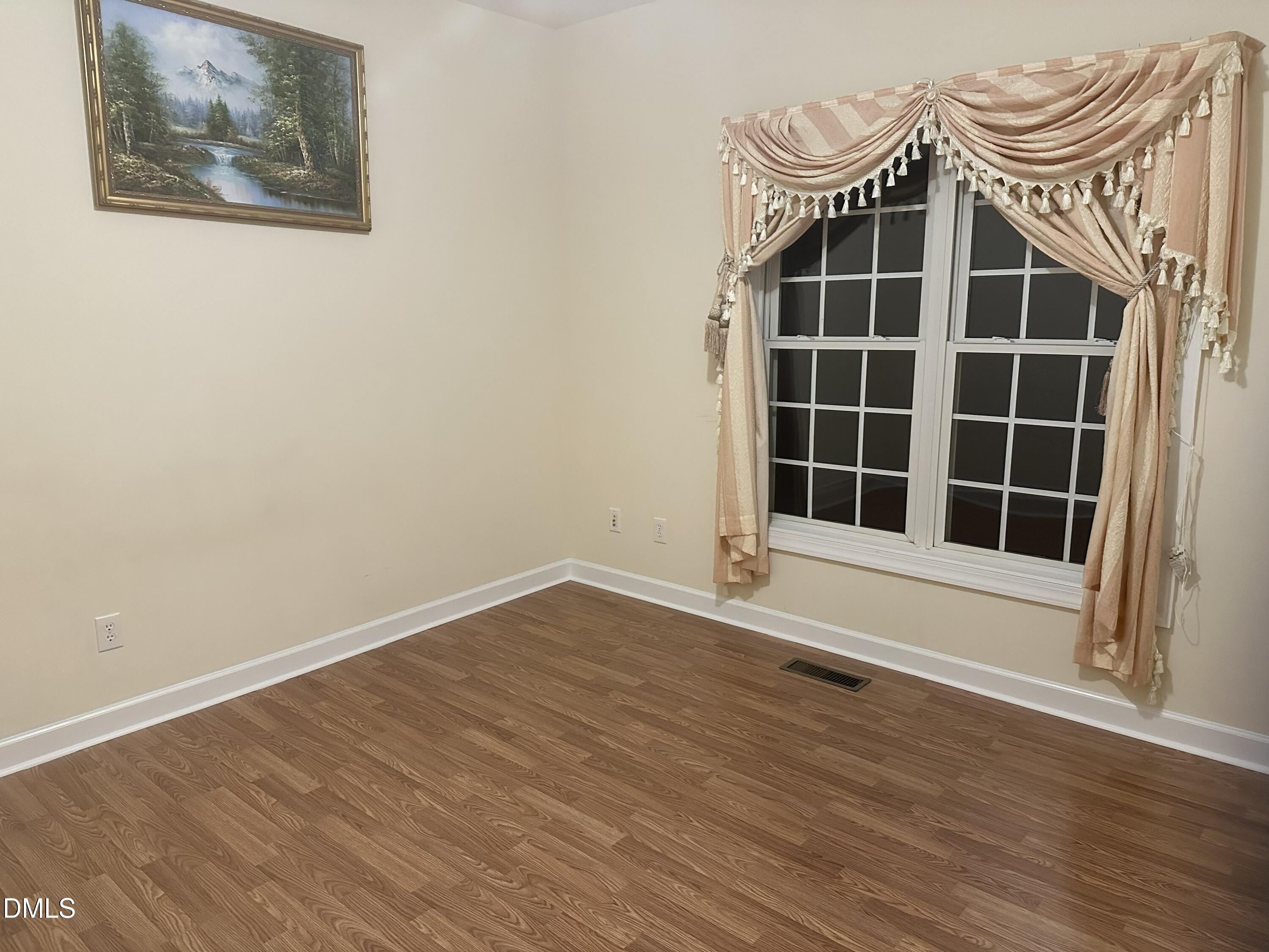 303 Rowe Road Property Photo 5