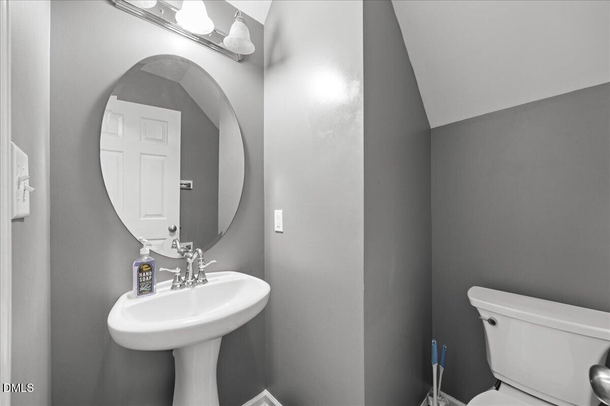 5344 Big Bass Drive Property Photo 9