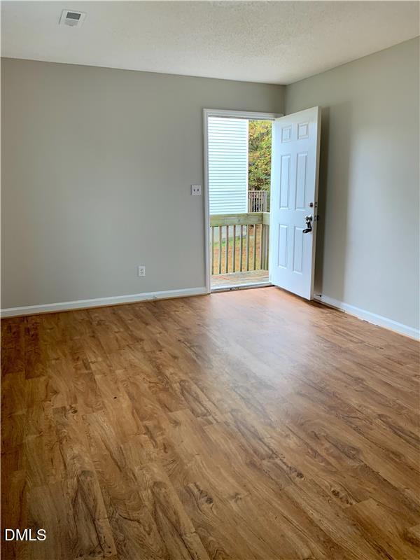 1425 Cherrycrest Drive Property Photo 2