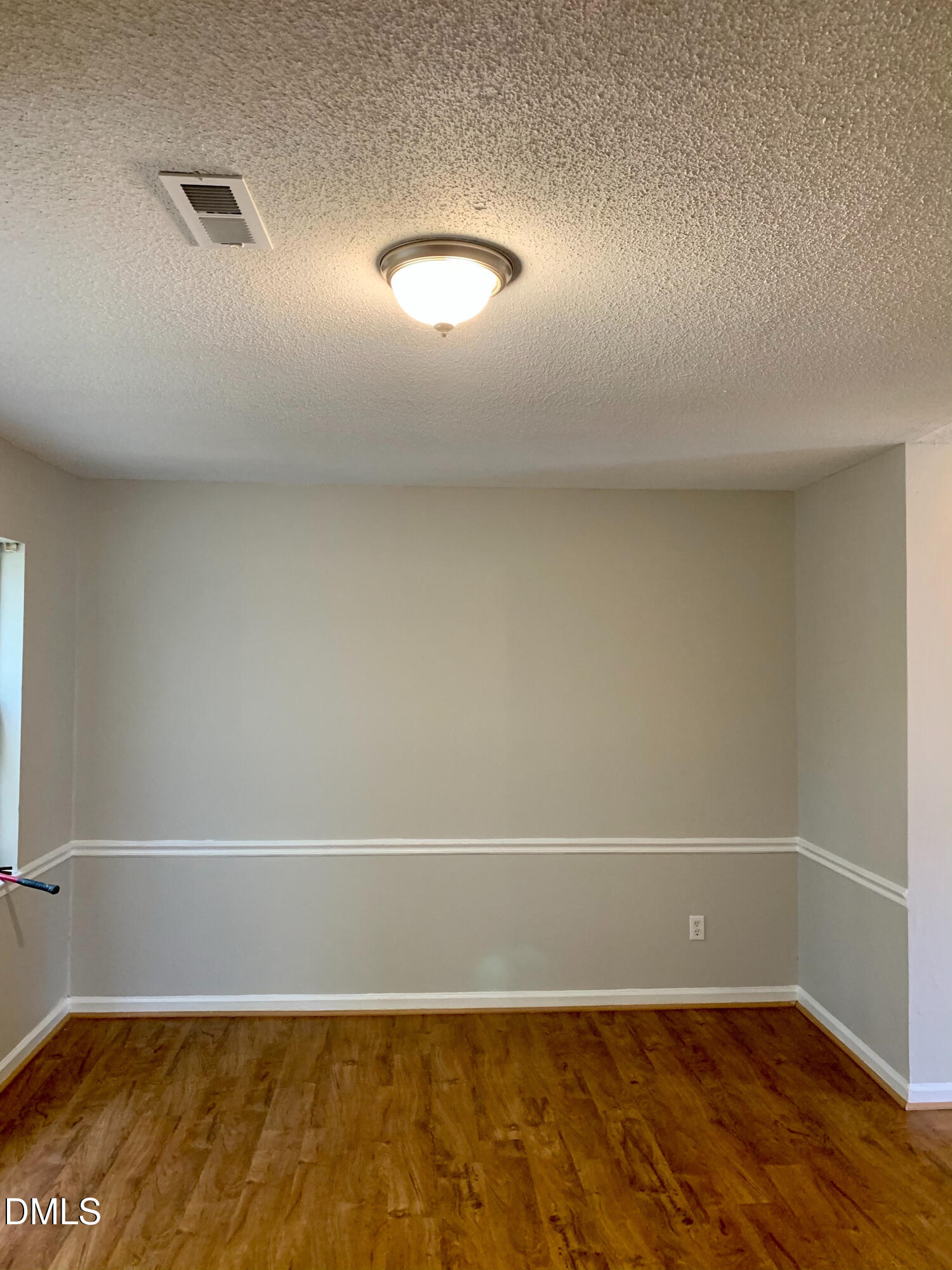 1425 Cherrycrest Drive Property Photo 4