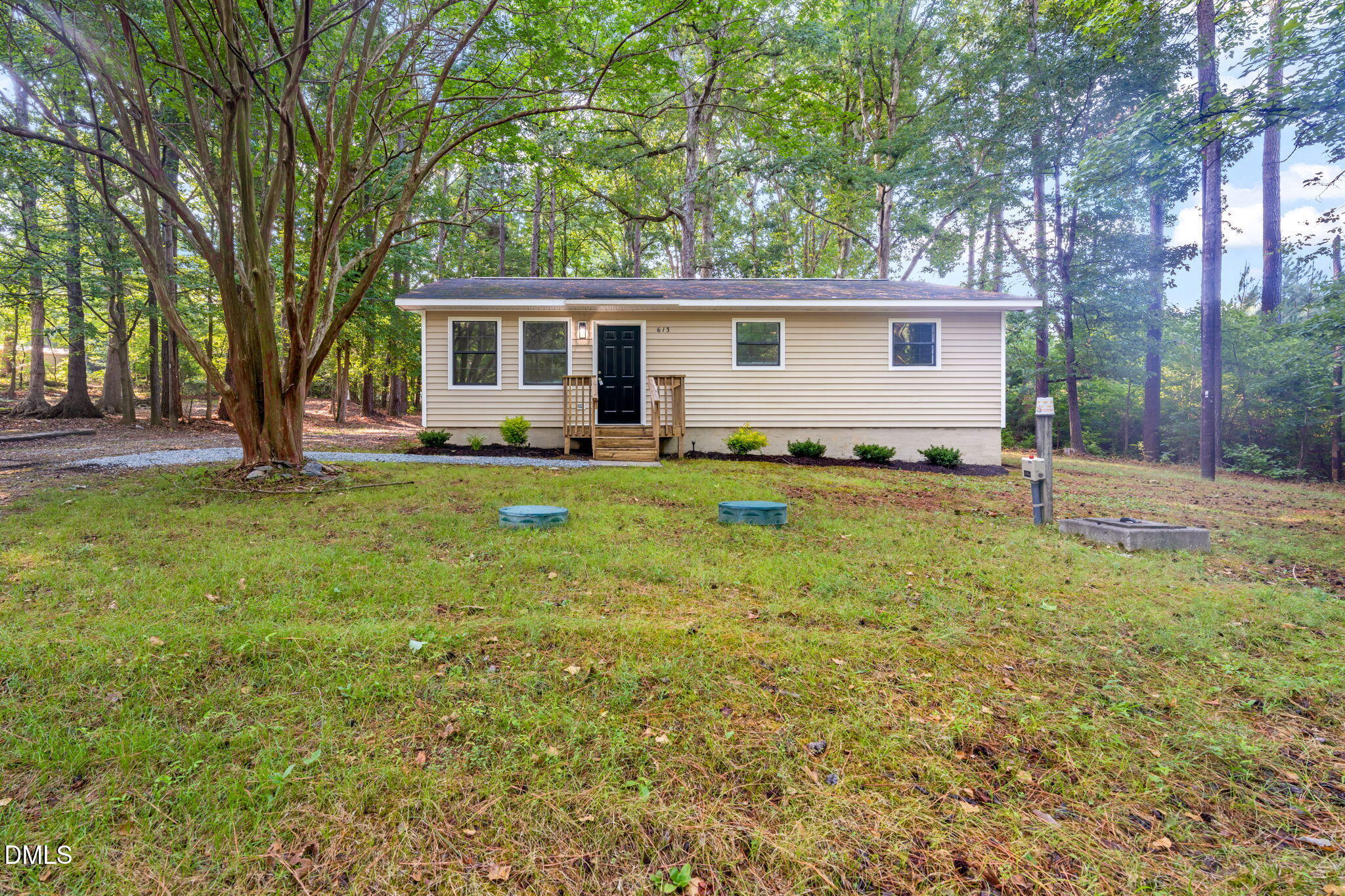 613 Locust Road Property Photo 1