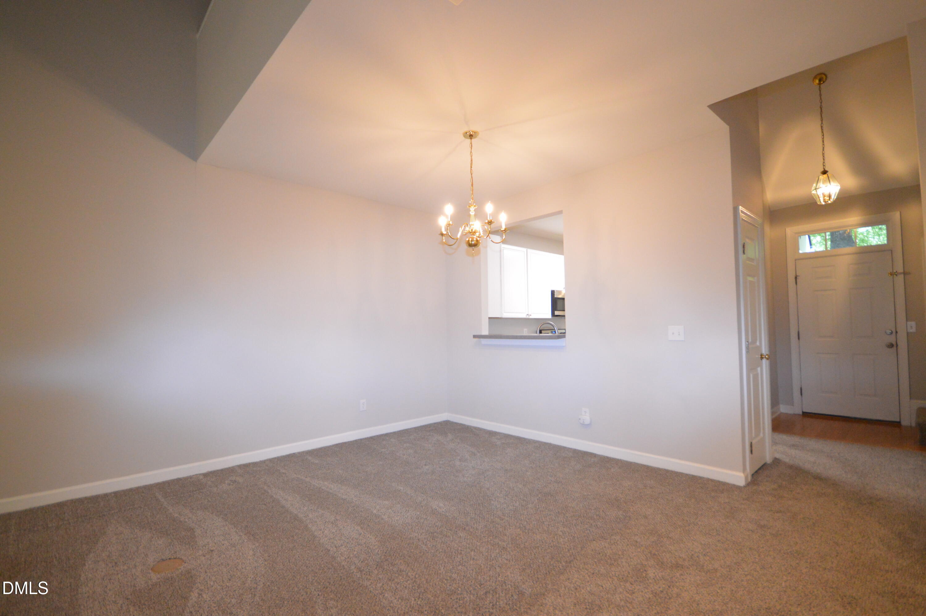 3319 Philmont Drive Property Photo 5