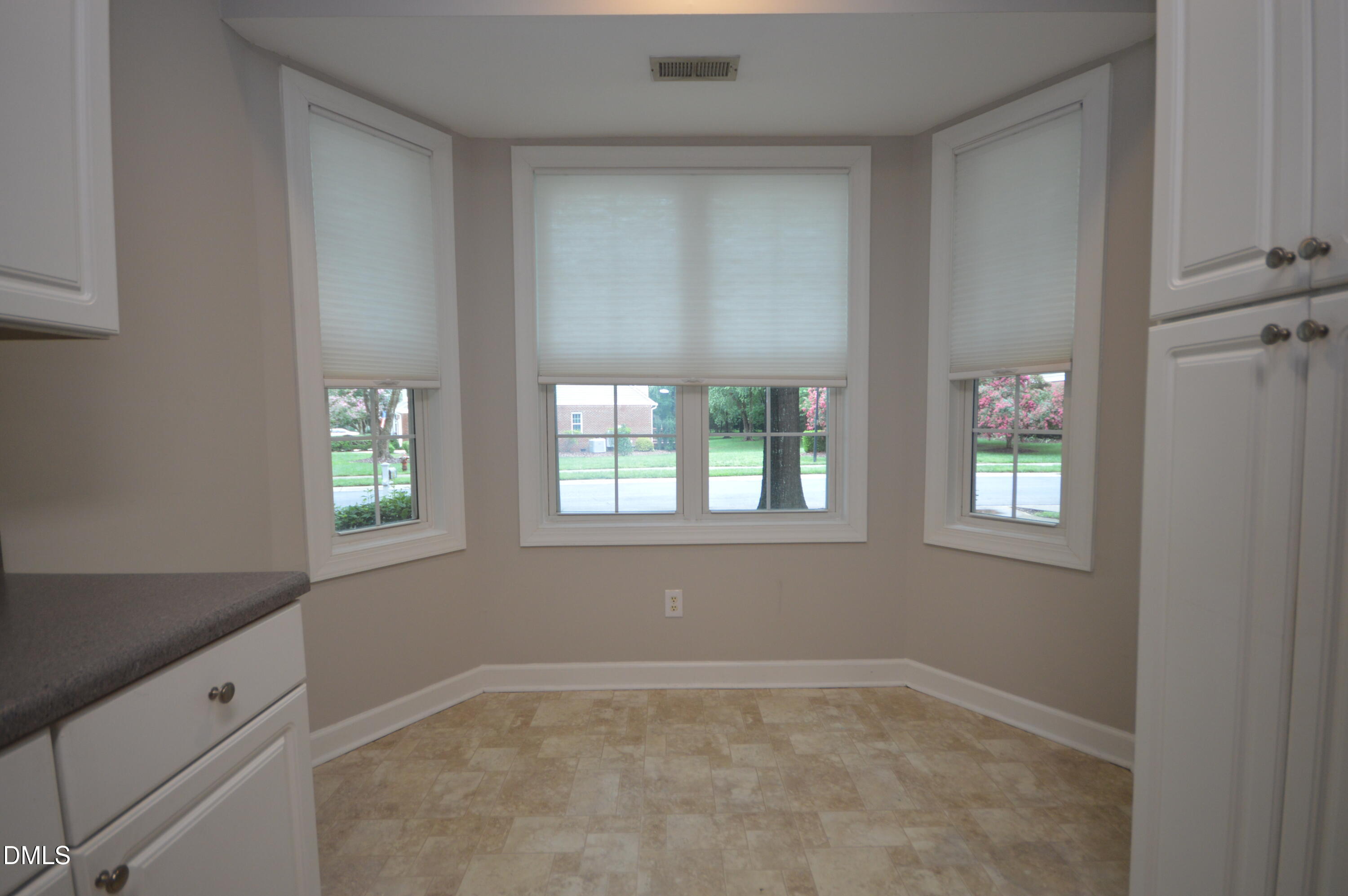 3319 Philmont Drive Property Photo 11