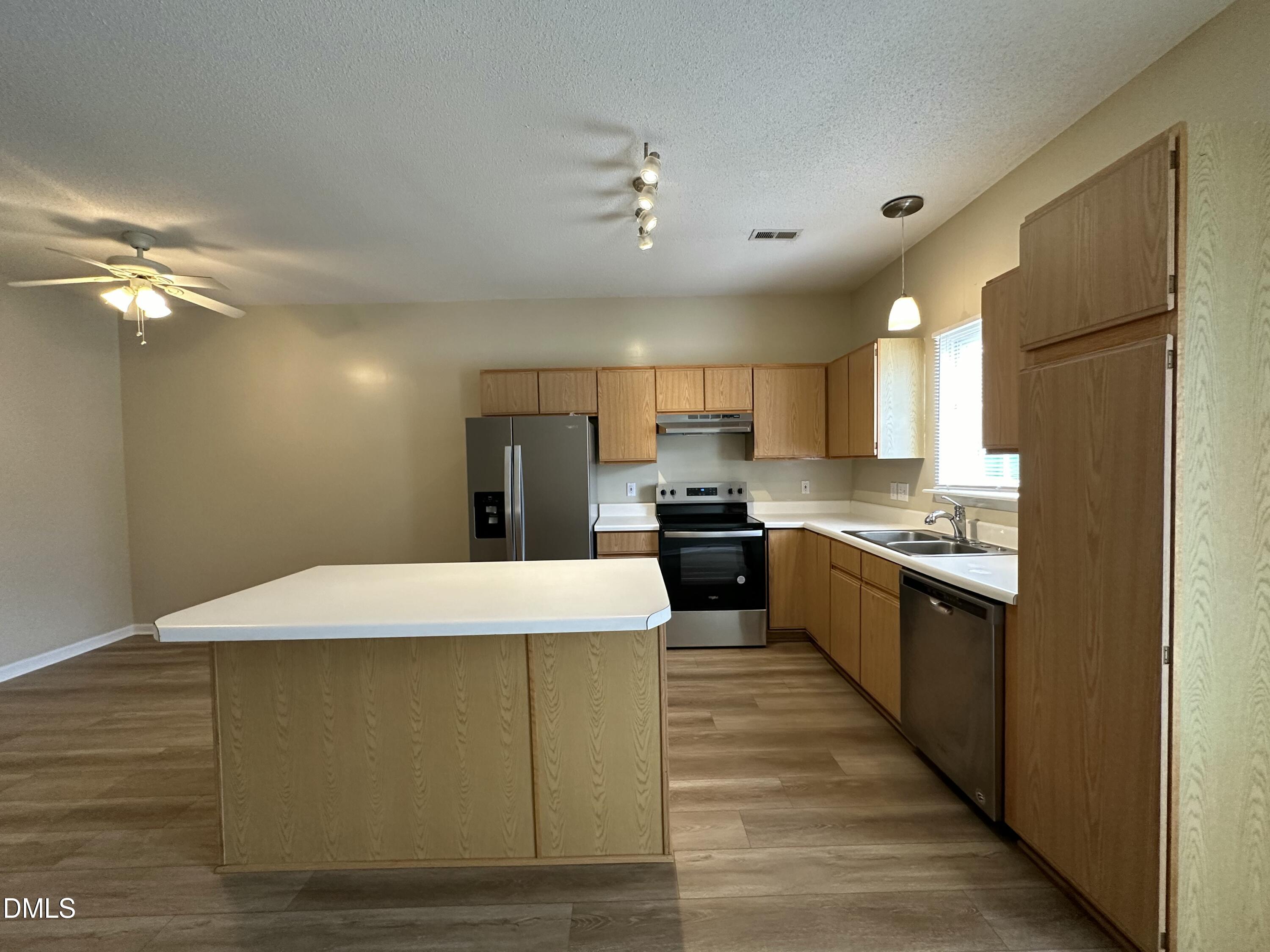 312 Commons Drive Property Photo 4