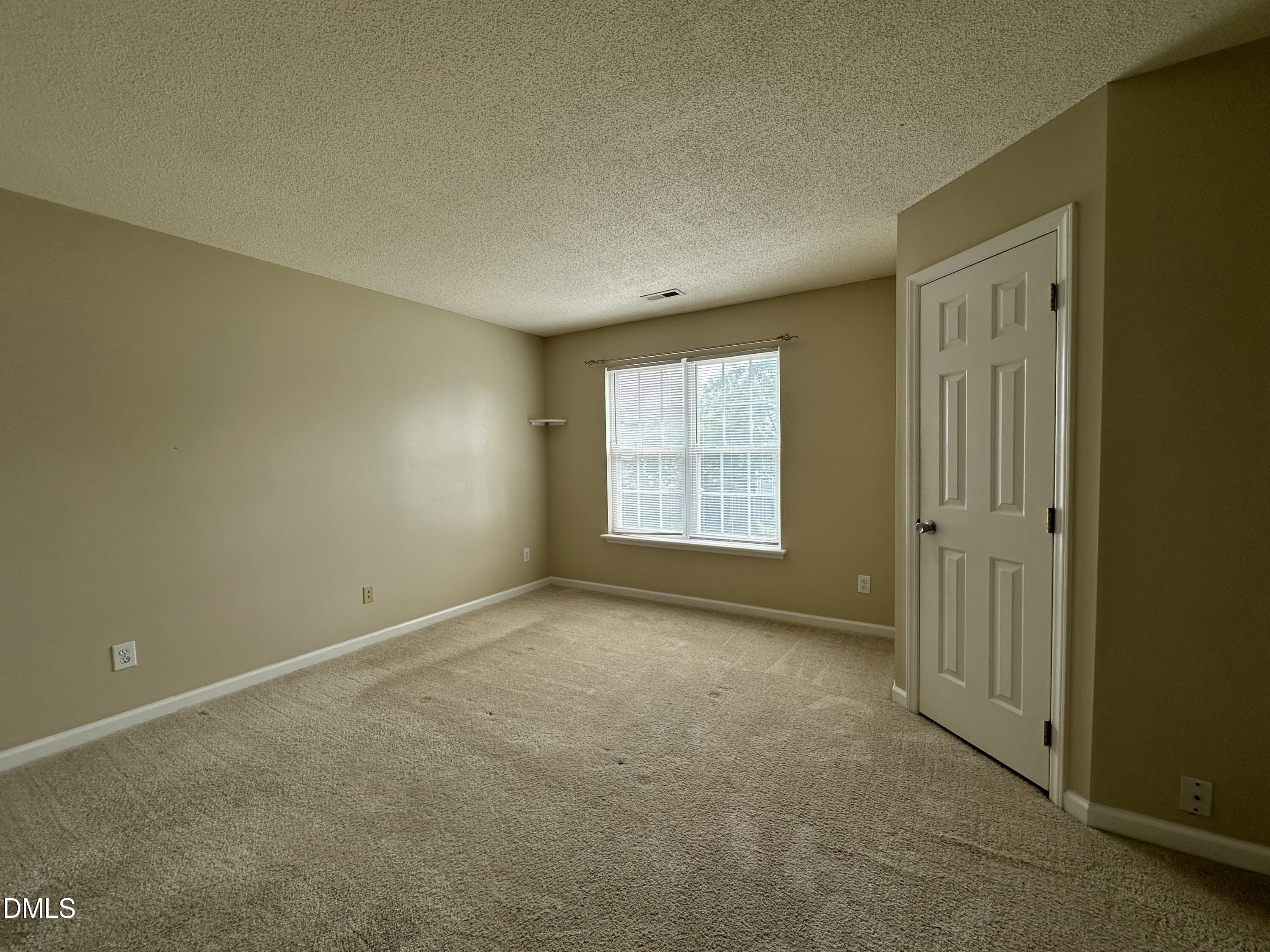312 Commons Drive Property Photo 12