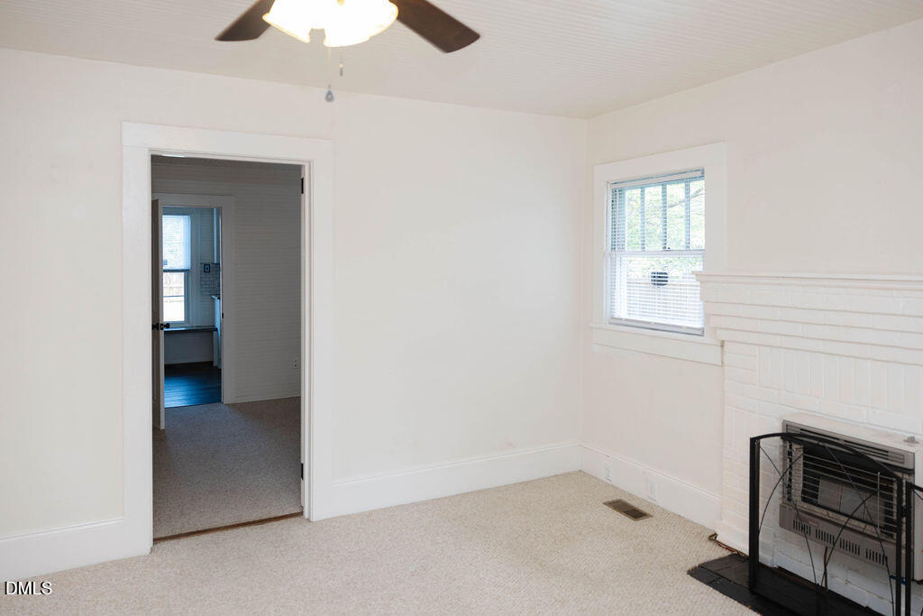 706 S Magnolia Property Photo 5