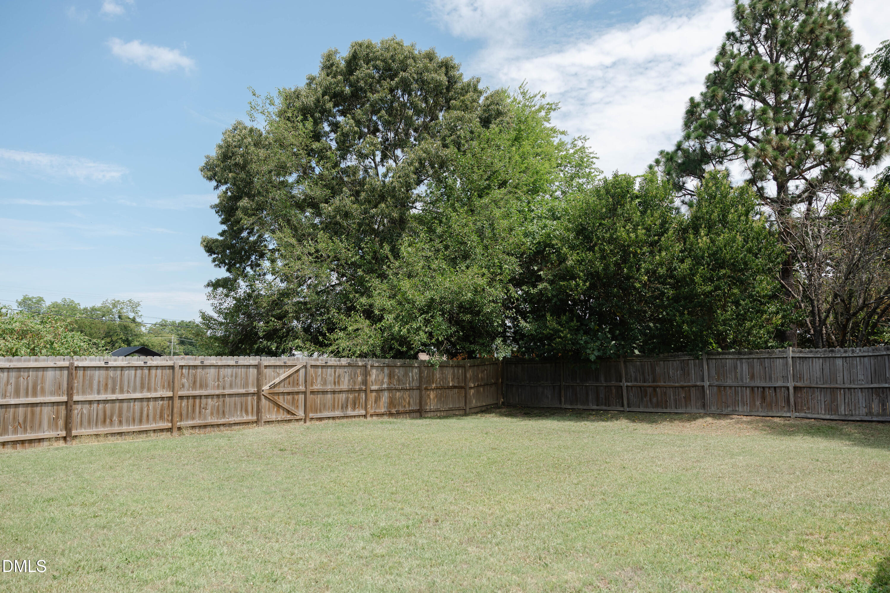 706 S Magnolia Property Photo 15