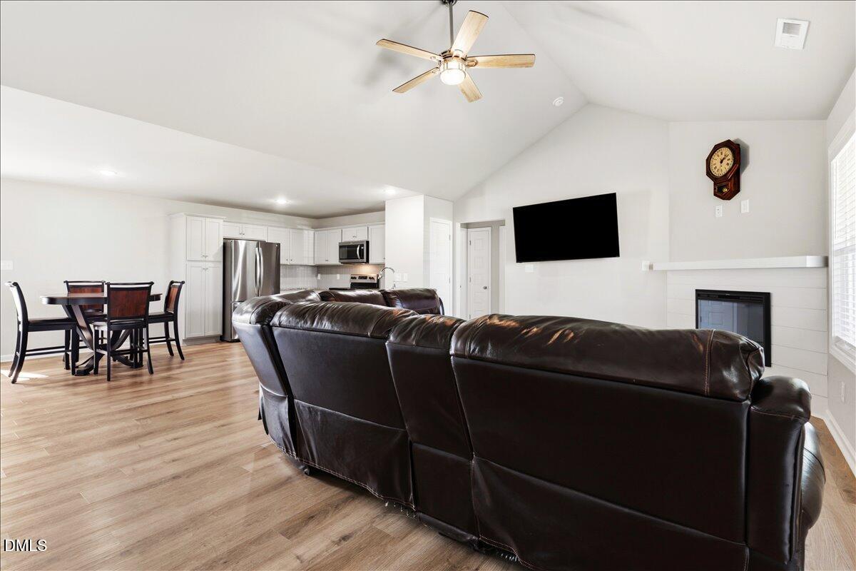206 Tuscany Circle Property Photo 6