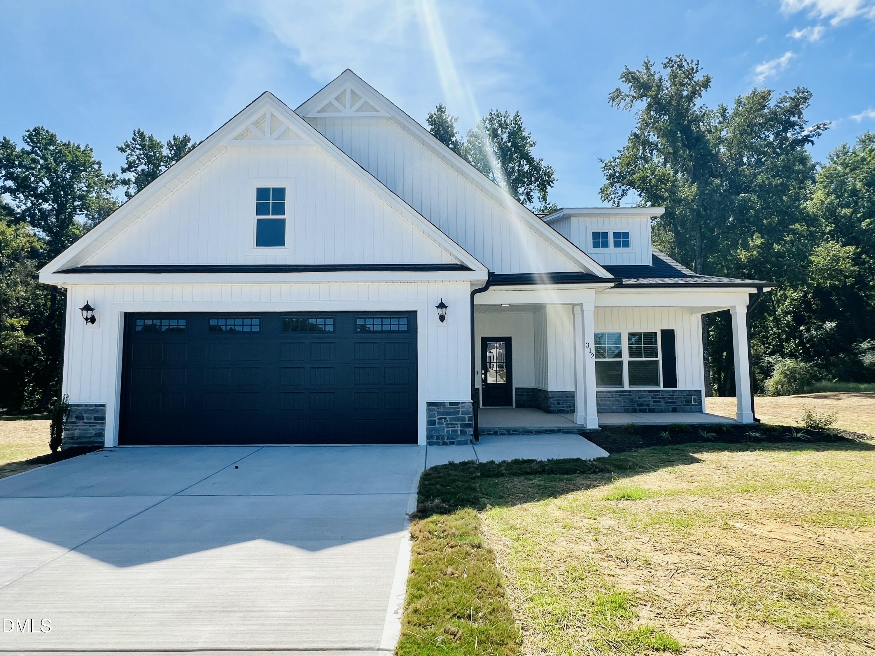 312 Creeks Edge Drive Property Photo 1
