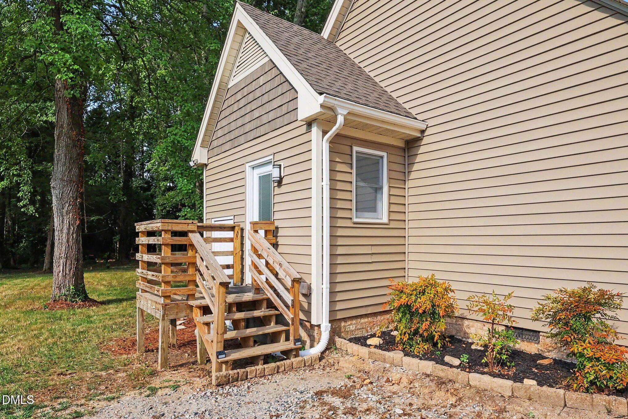930 Meadowbrook Drive Property Photo 3