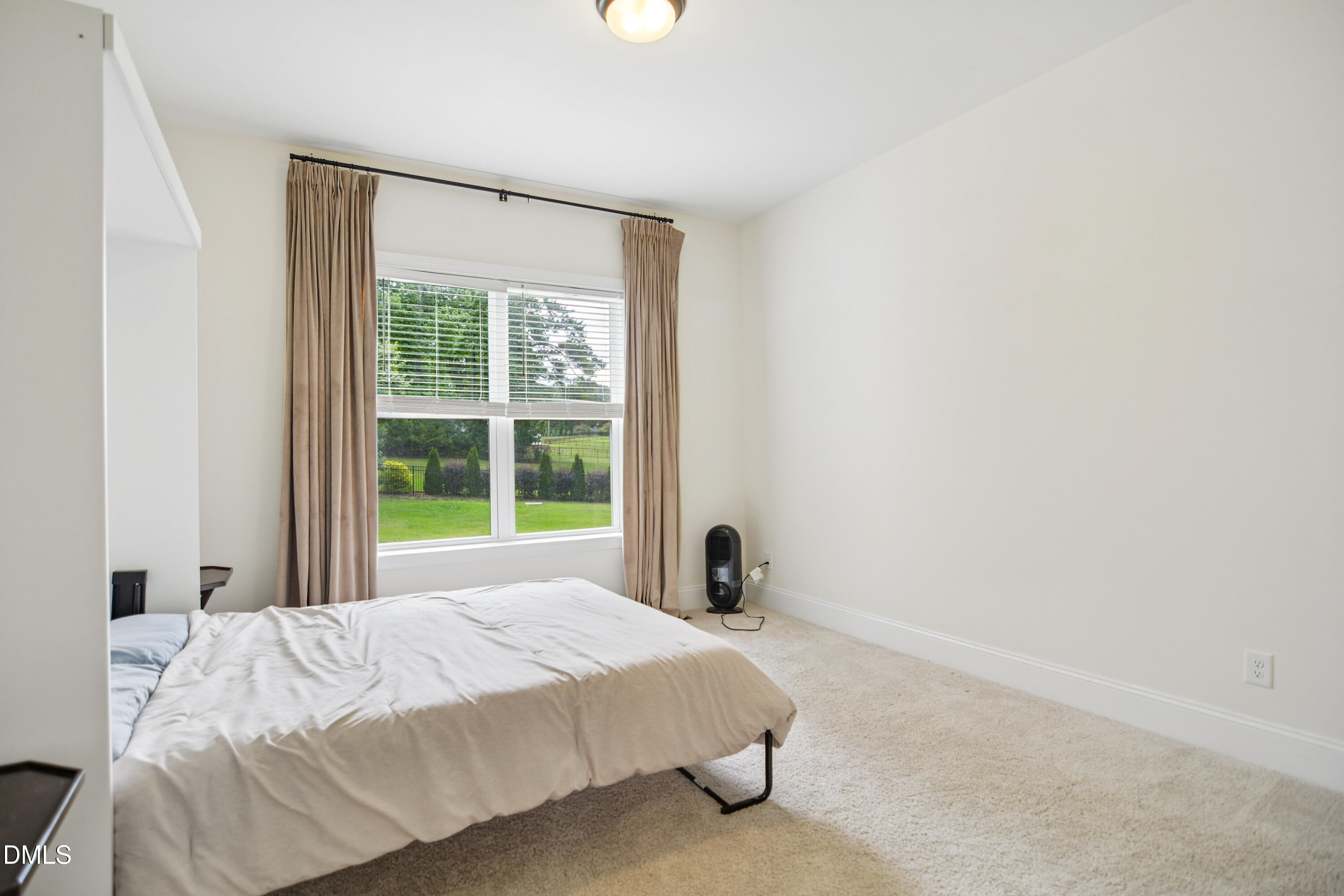 1529 Meadows Bank Way Property Photo 22