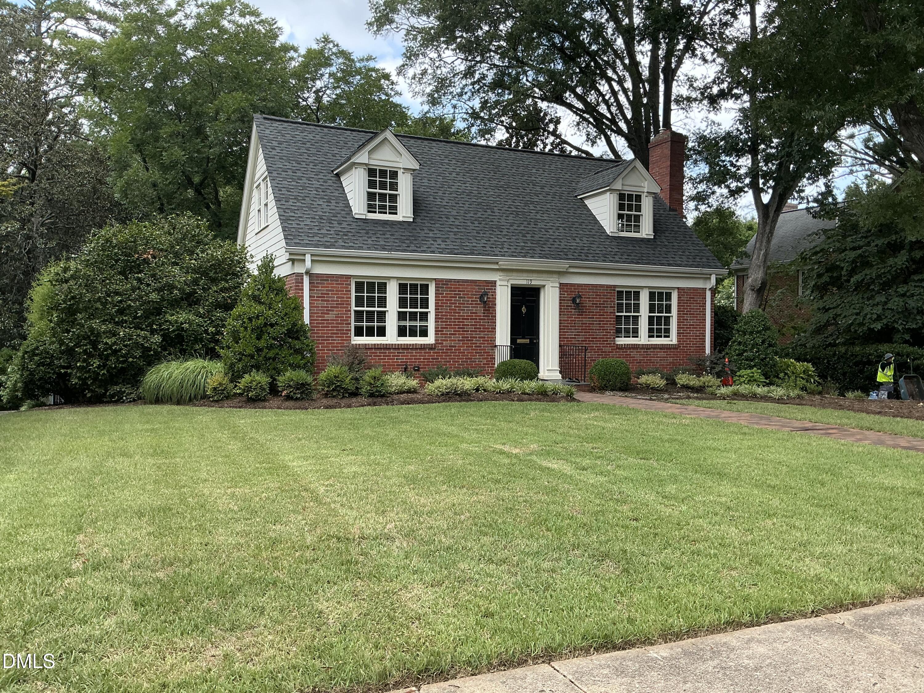 119 Montgomery Street Property Photo 1