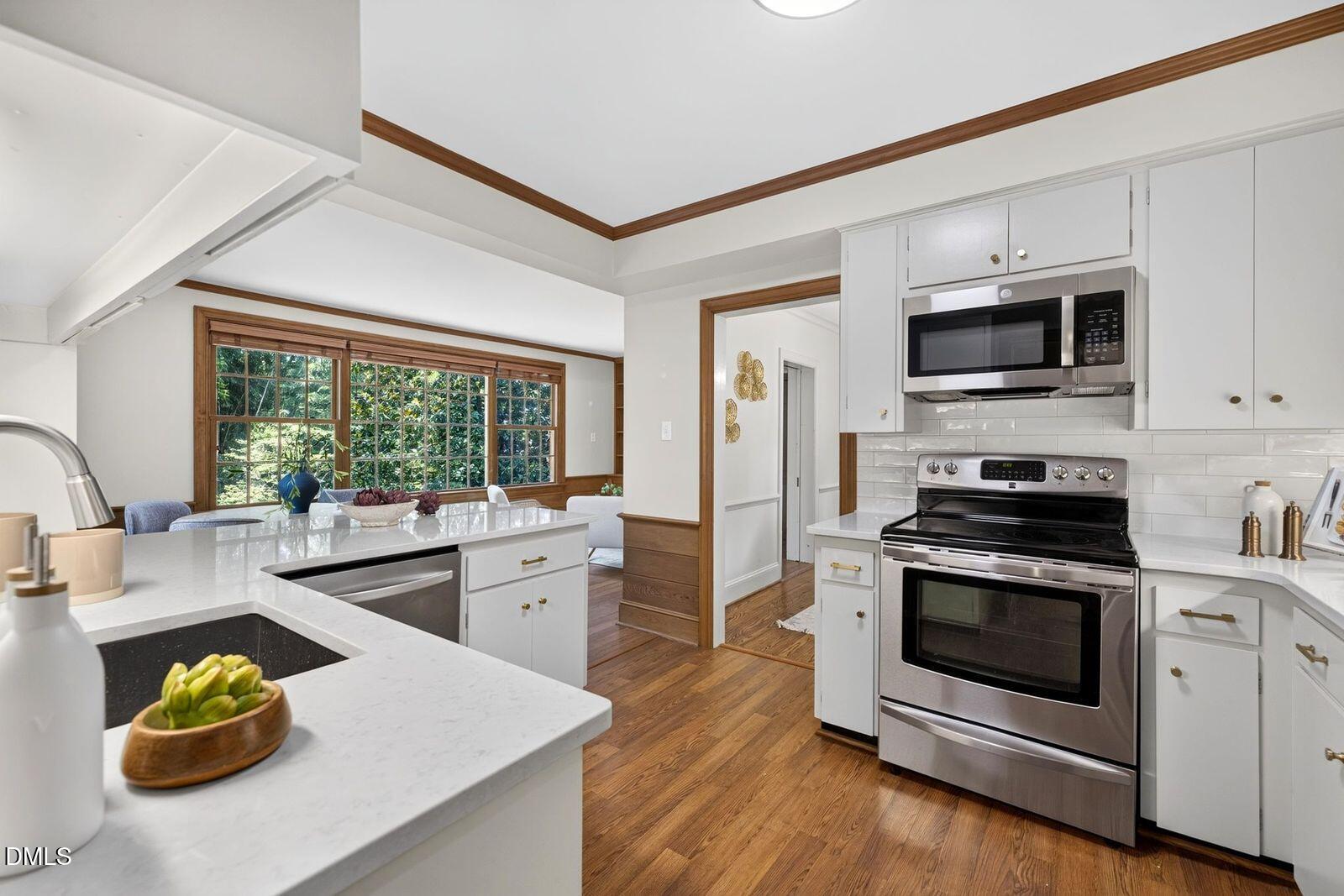 119 Montgomery Street Property Photo 10