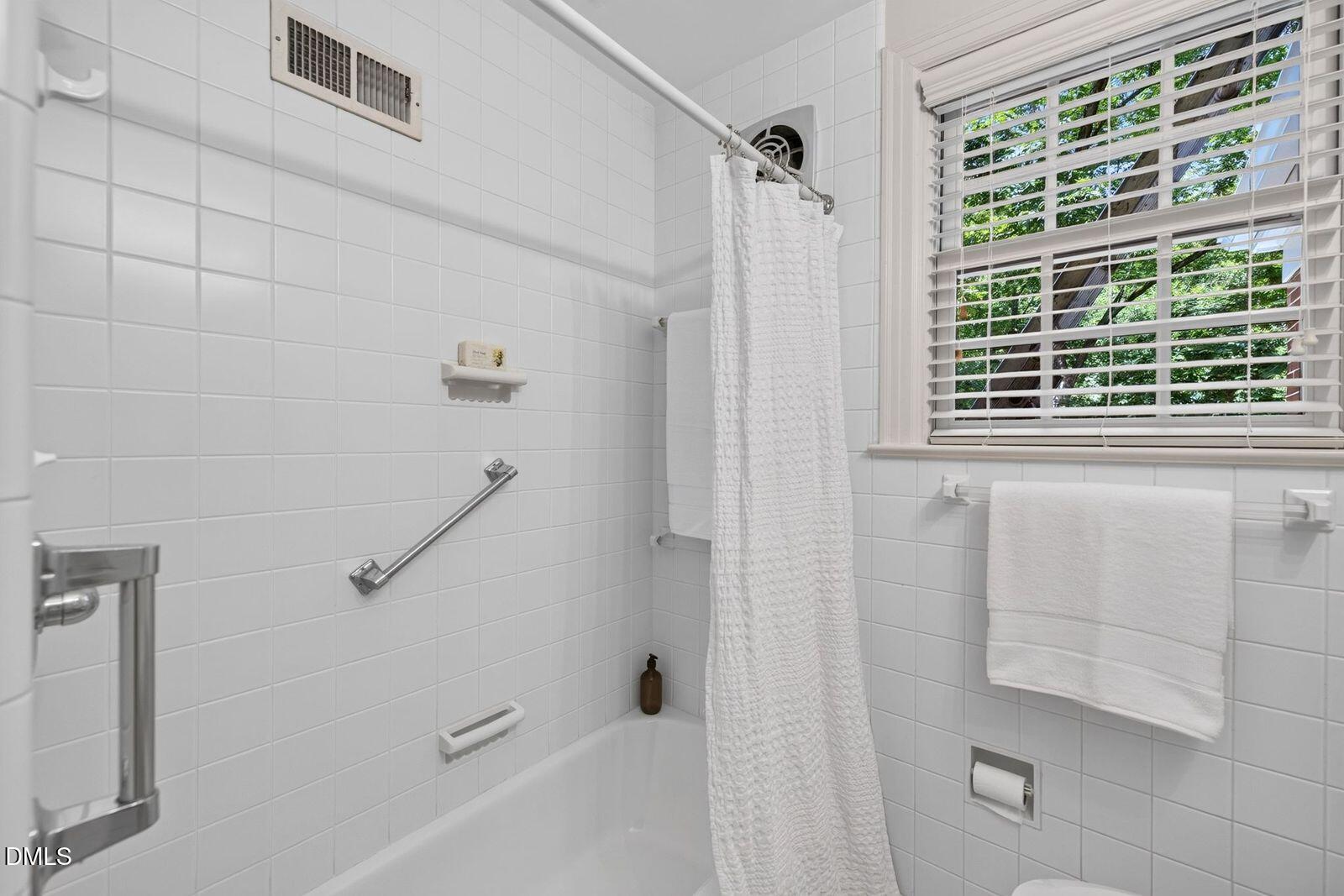 119 Montgomery Street Property Photo 24