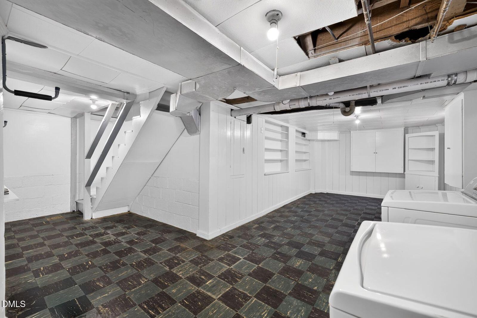 119 Montgomery Street Property Photo 29