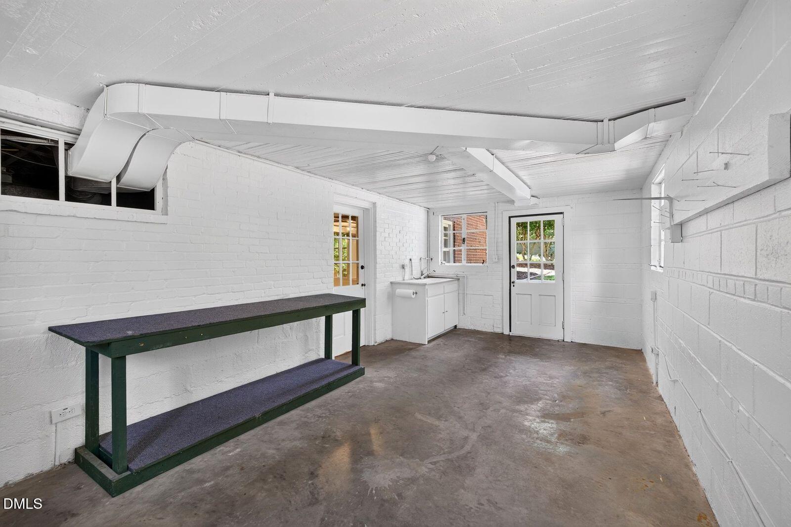 119 Montgomery Street Property Photo 30