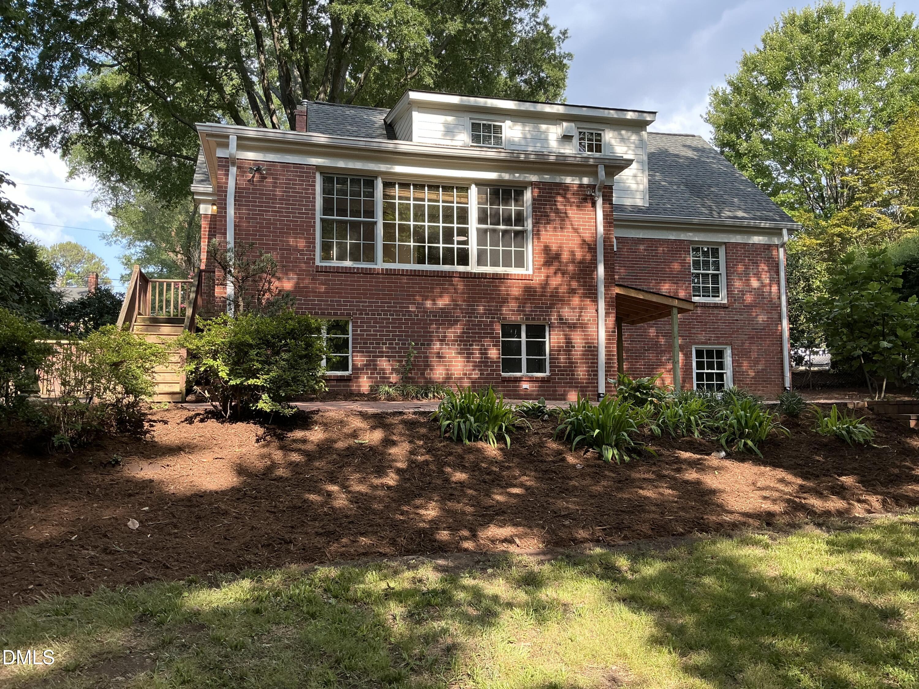 119 Montgomery Street Property Photo 31