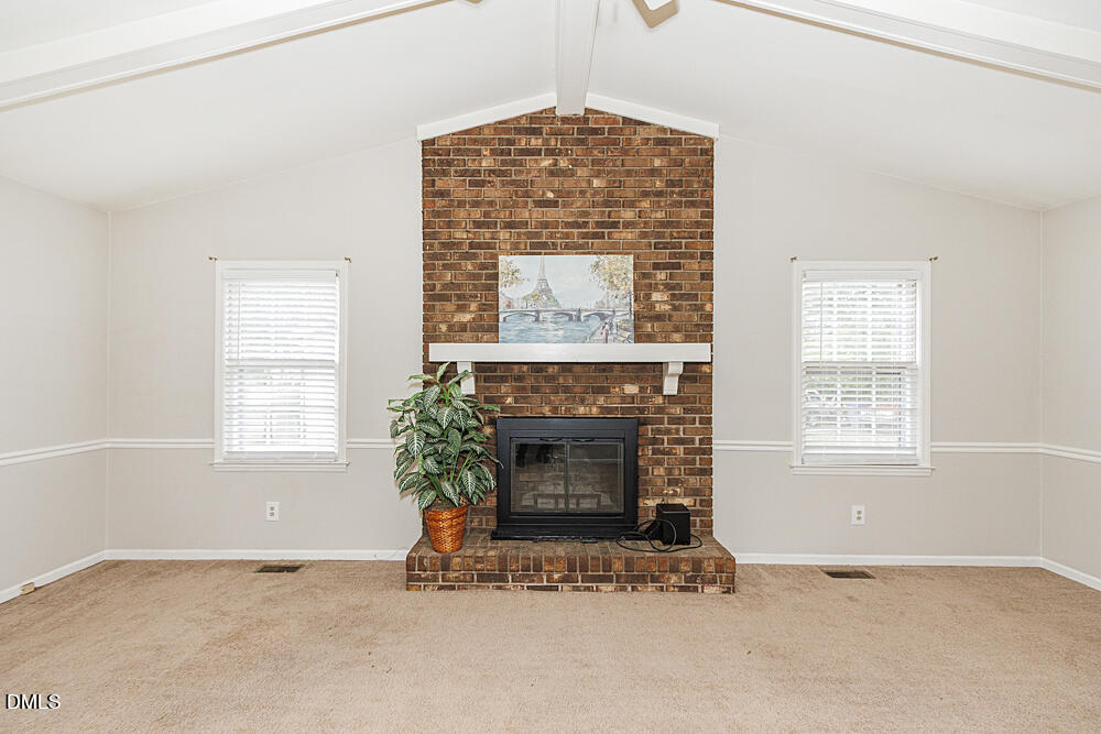 1101 Strawbush Road Property Photo 5