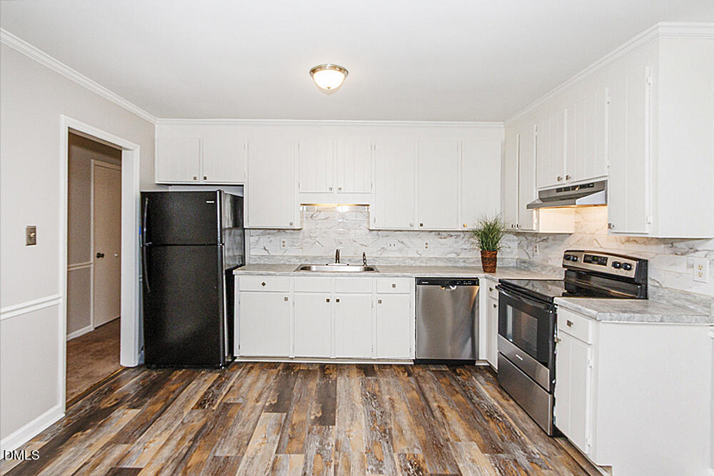 1101 Strawbush Road Property Photo 12