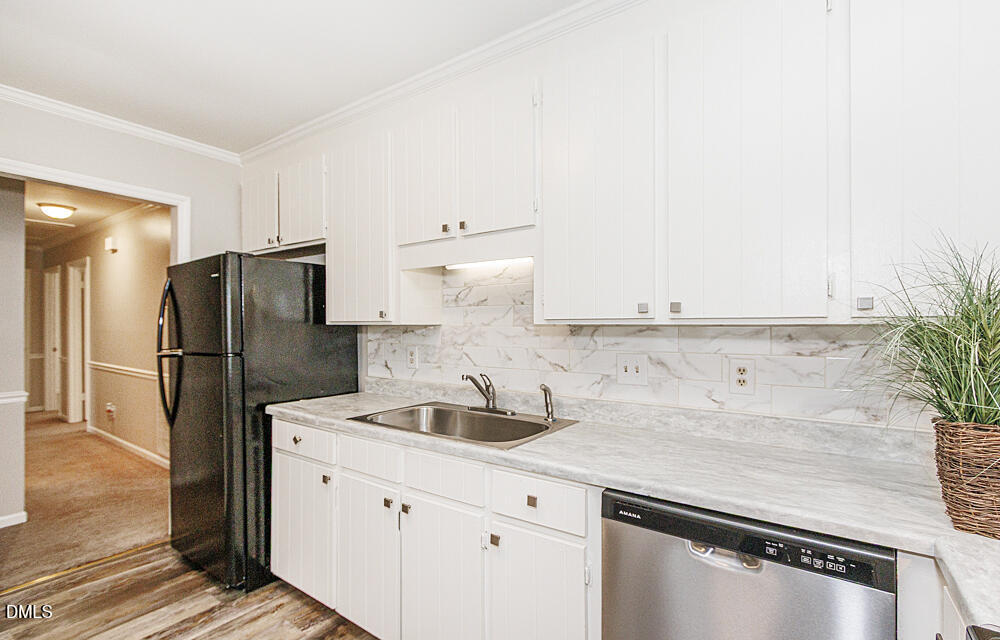 1101 Strawbush Road Property Photo 14