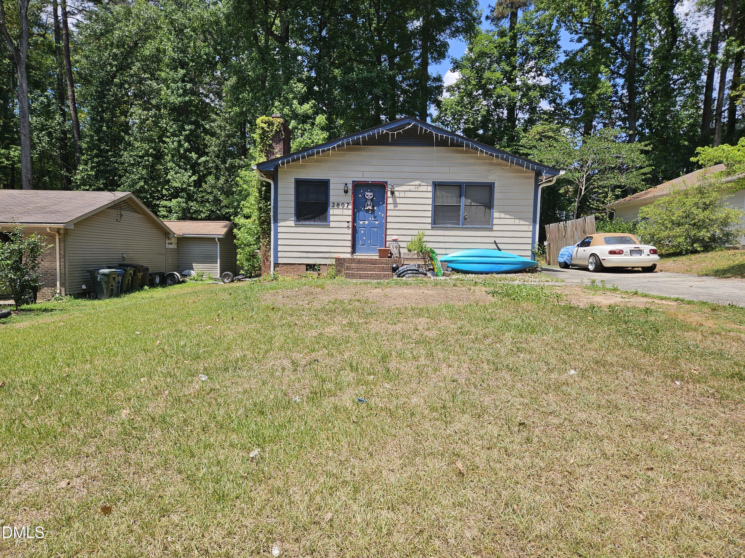 2807 Shaftsbury Street Property Photo 1