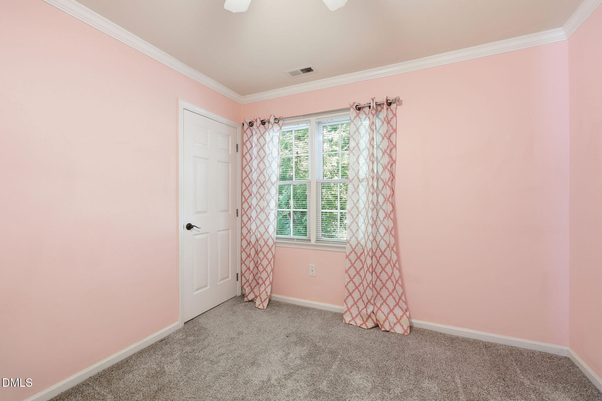 1500 Town Home Drive Property Photo 29