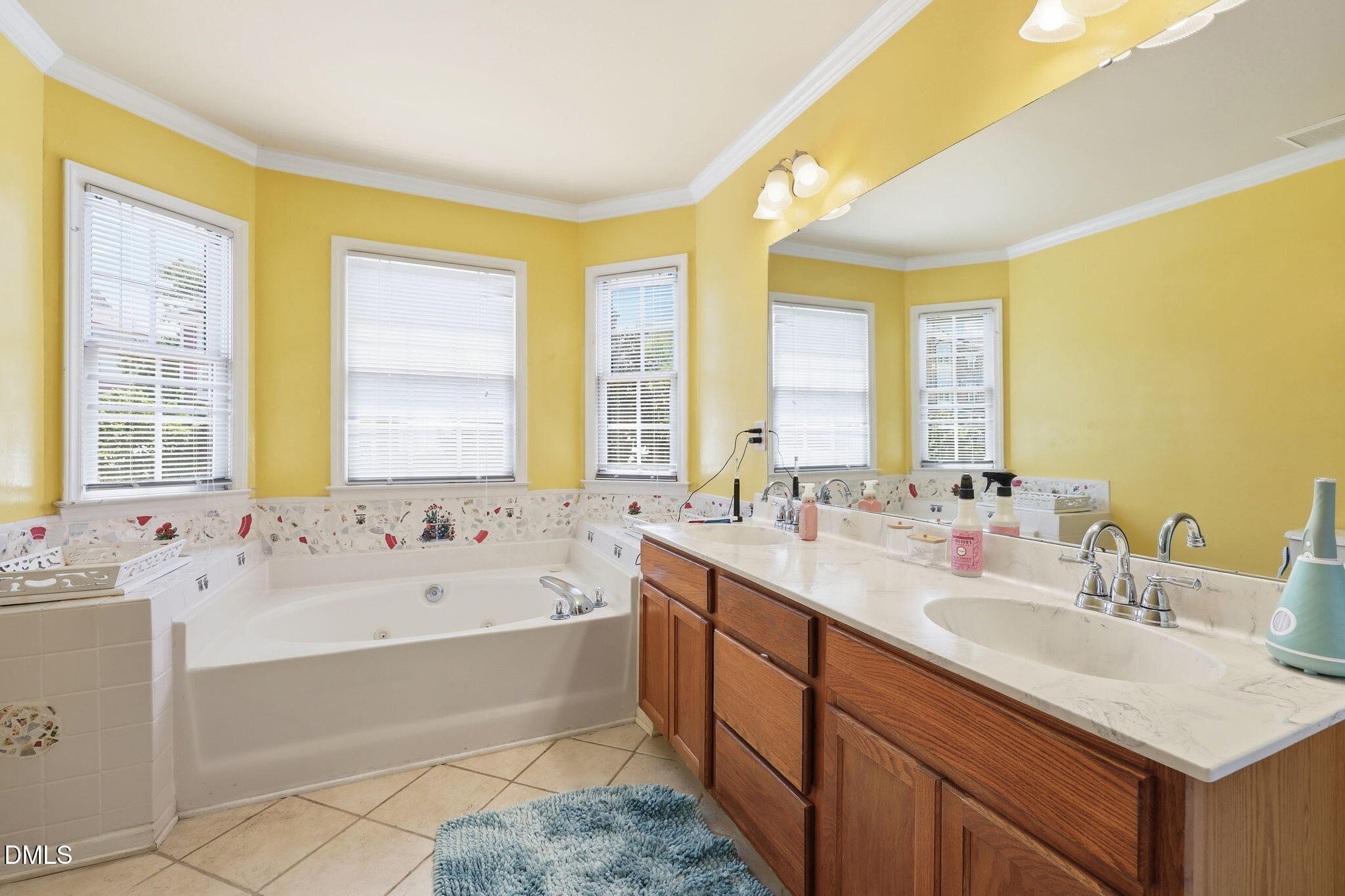 1500 Town Home Drive Property Photo 39