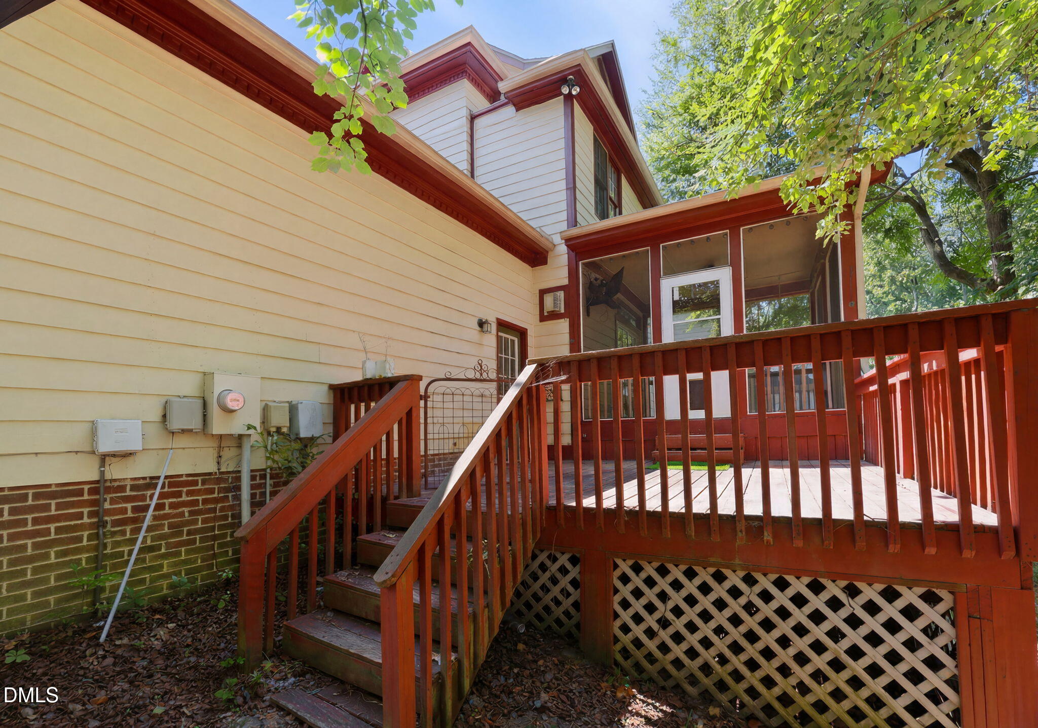 1500 Town Home Drive Property Photo 59