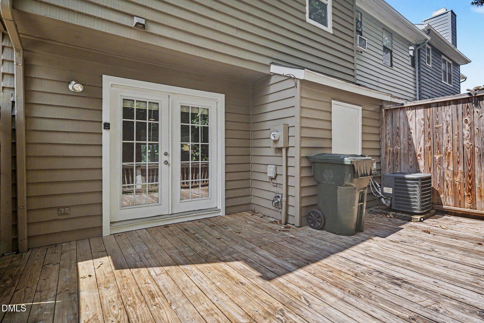 5304 Ridgeloch Place Property Photo 5