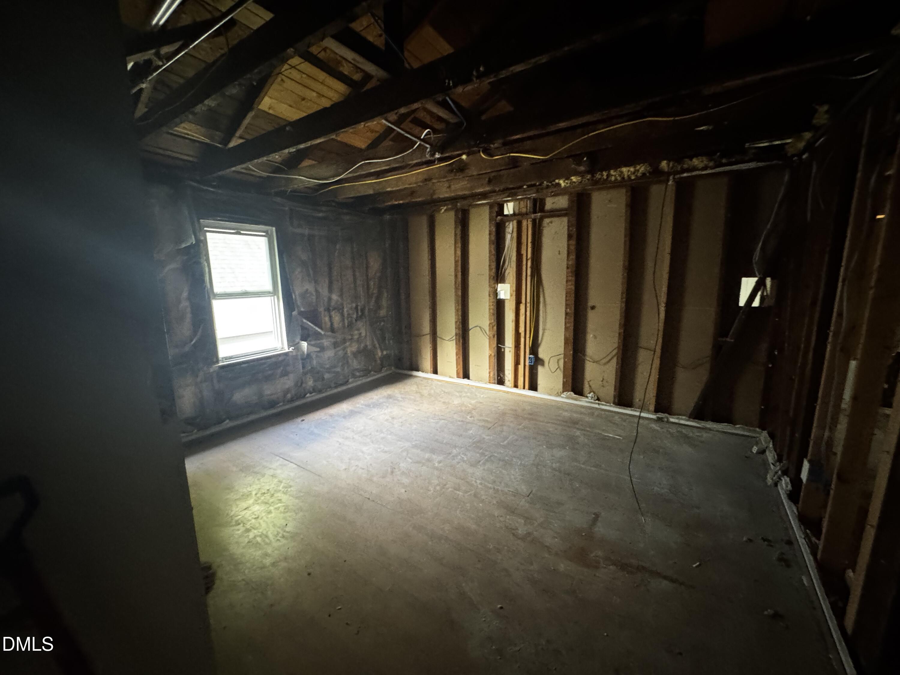 102 S Fisher Street Property Photo 16