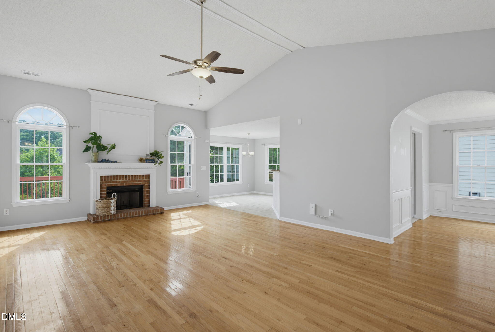 5004 Linden Oaks Avenue Property Photo 4