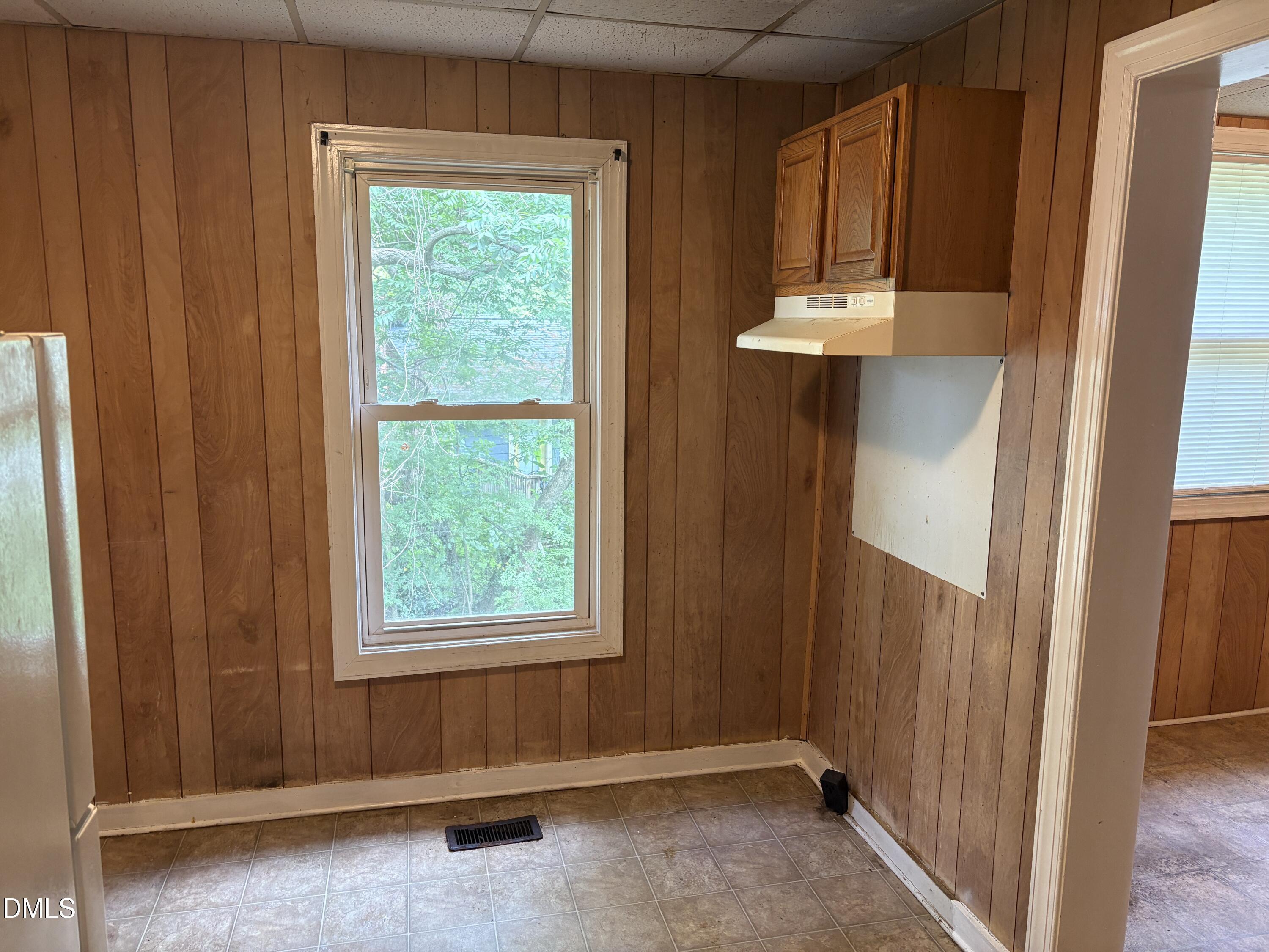 612 N Queen Street Property Photo 12