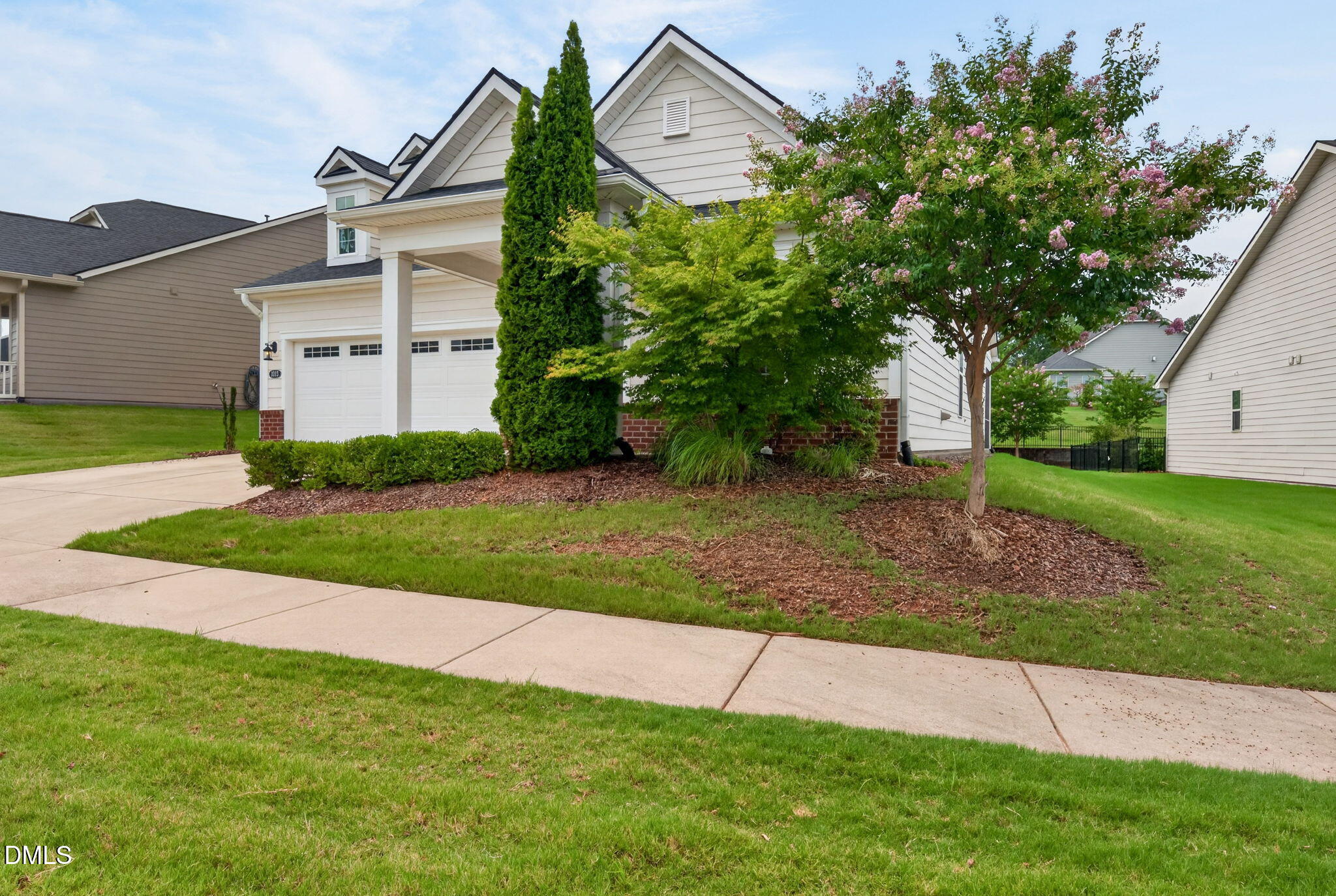 1013 Cadence Lane Property Photo 4