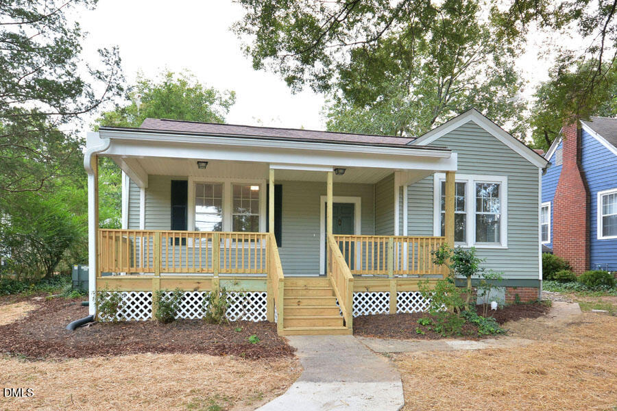 2307 Chapel Hill Road Property Photo 1