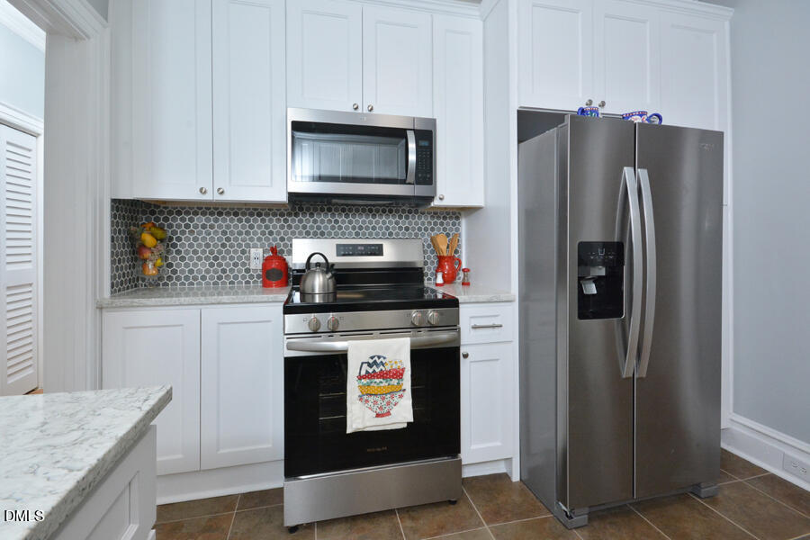 2307 Chapel Hill Road Property Photo 7