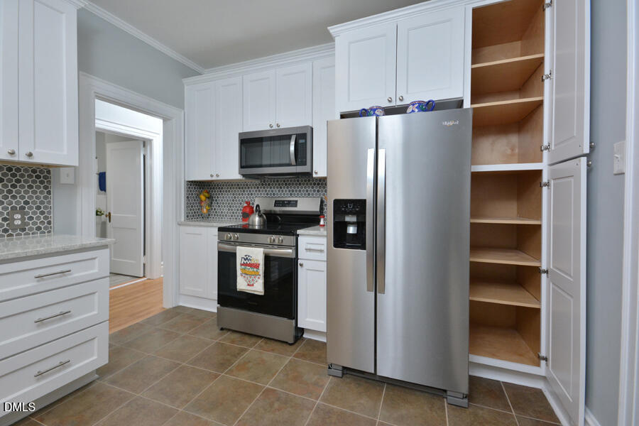 2307 Chapel Hill Road Property Photo 12