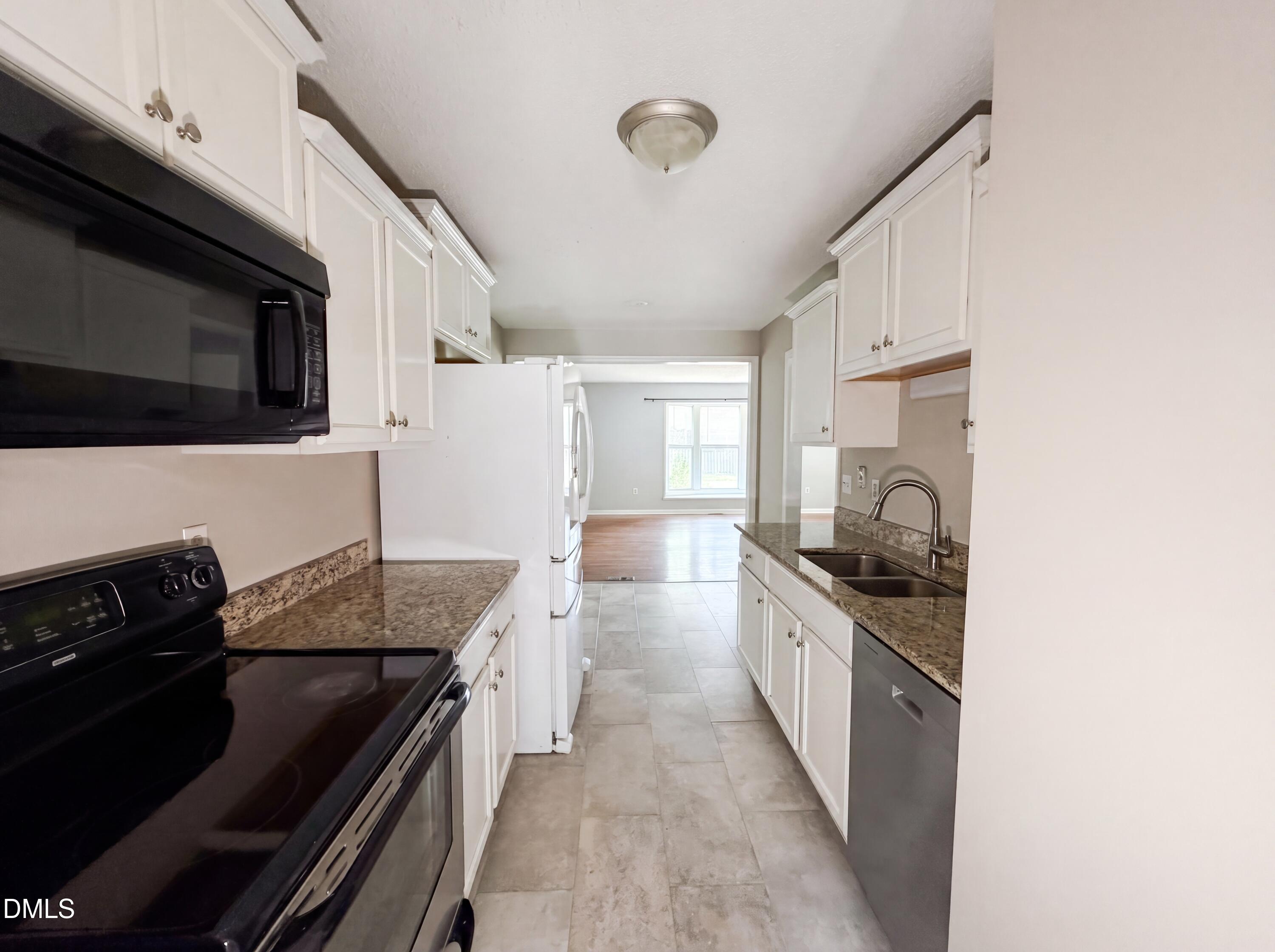 7334 Pebblebrook Drive Property Photo 6