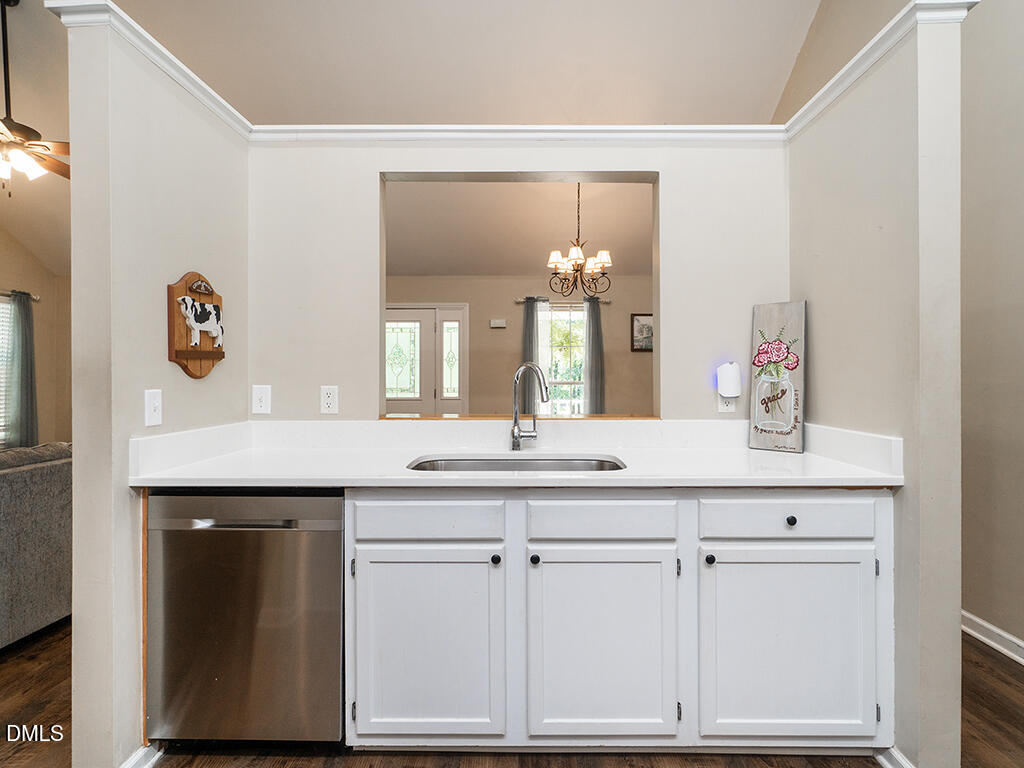 8553 Black Walnut Court Property Photo 15