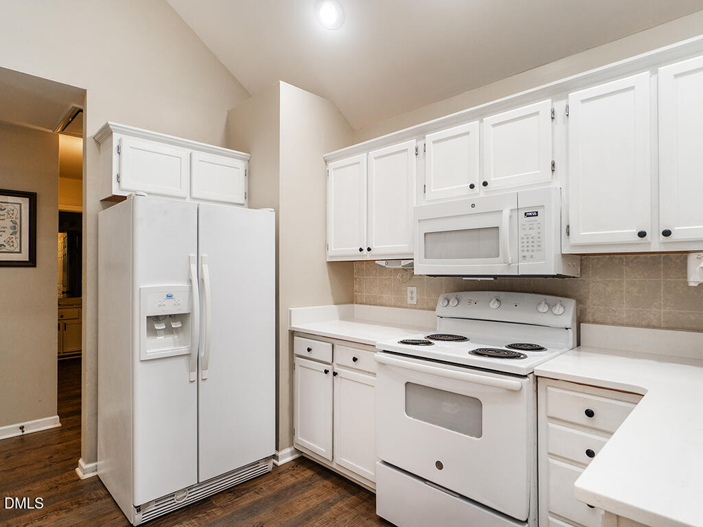8553 Black Walnut Court Property Photo 18