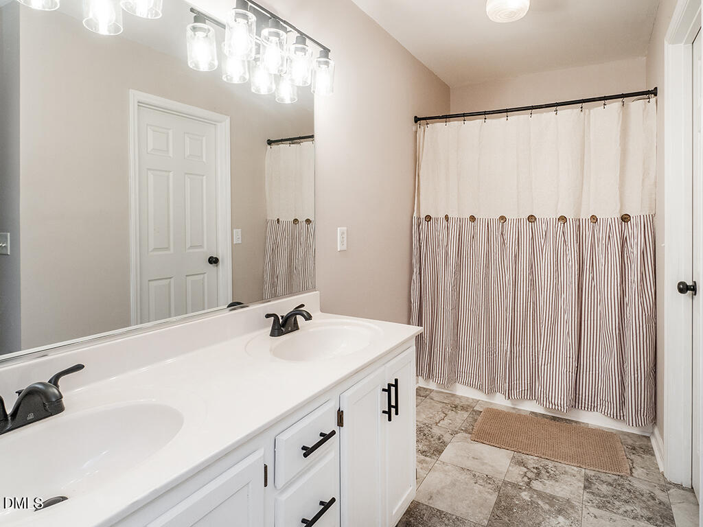 8553 Black Walnut Court Property Photo 23