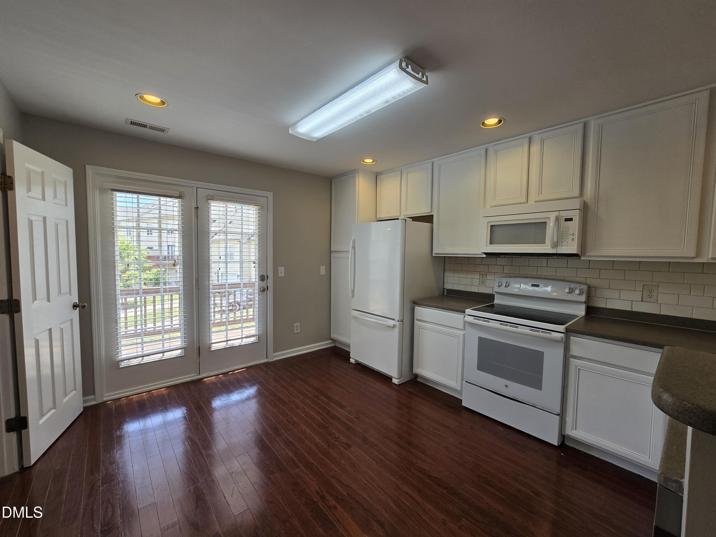 10028 Blackwell Drive Property Photo 6