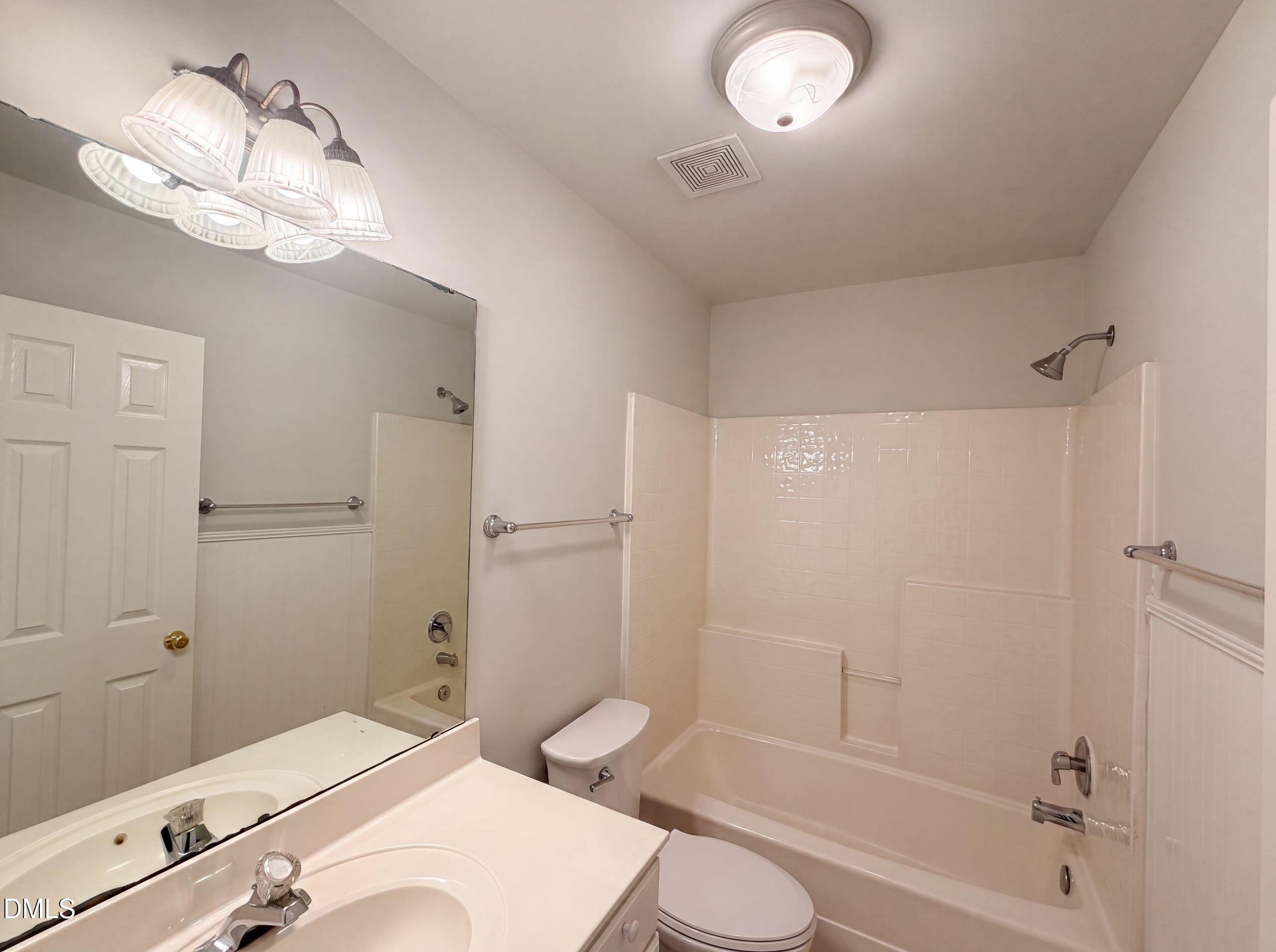 1487 Big Leaf Loop Property Photo 6