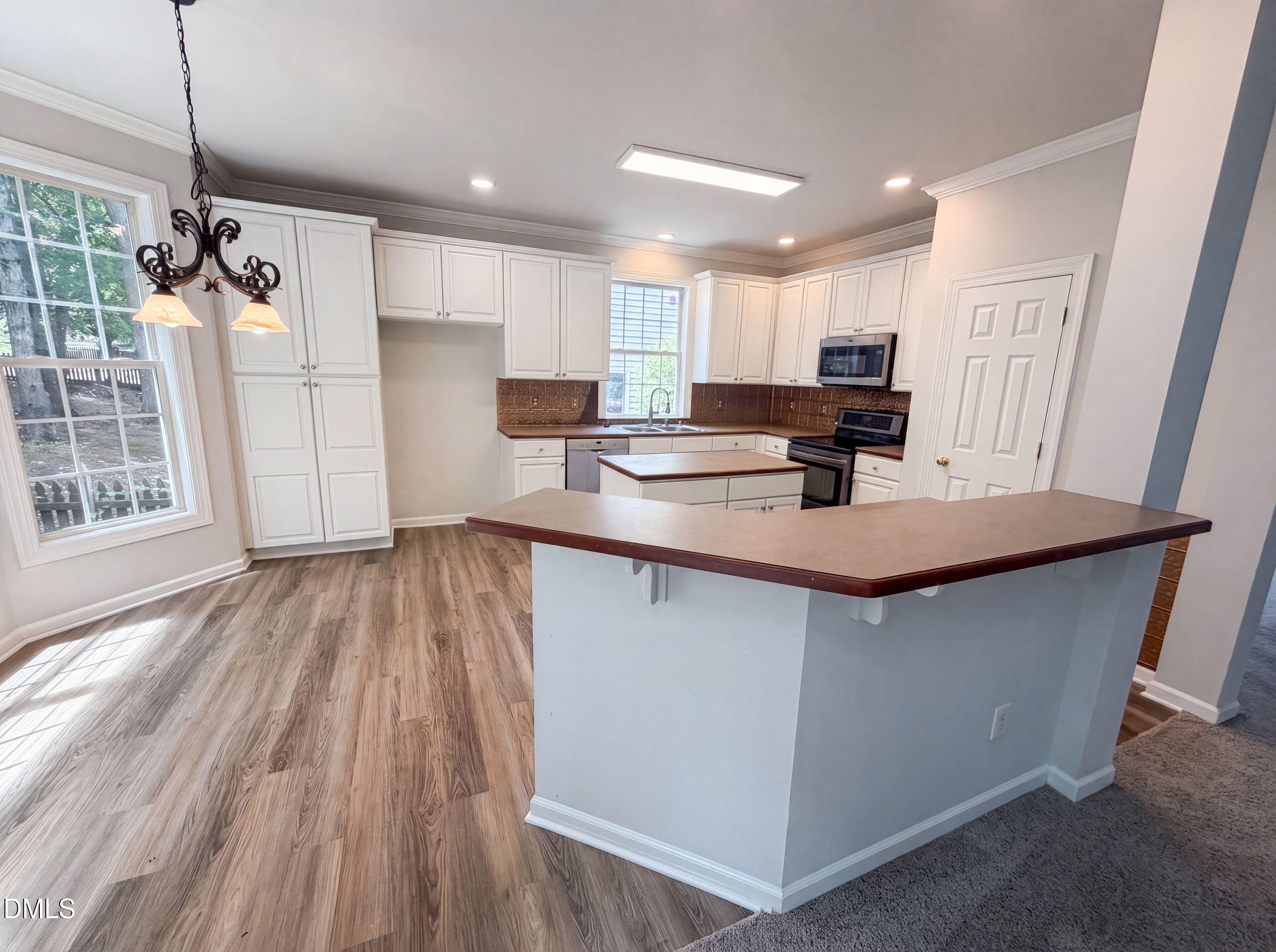 1487 Big Leaf Loop Property Photo 7