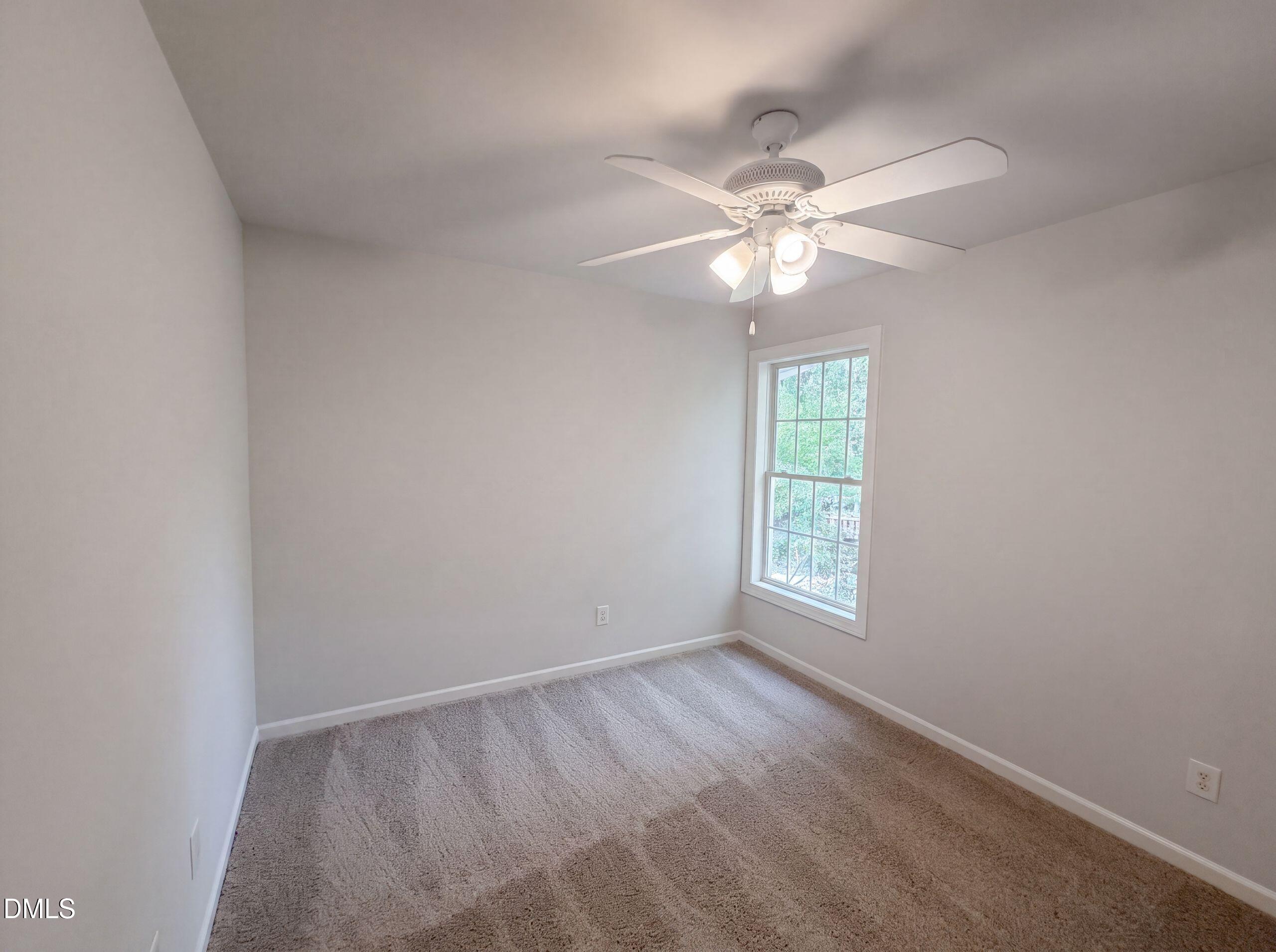 1487 Big Leaf Loop Property Photo 14