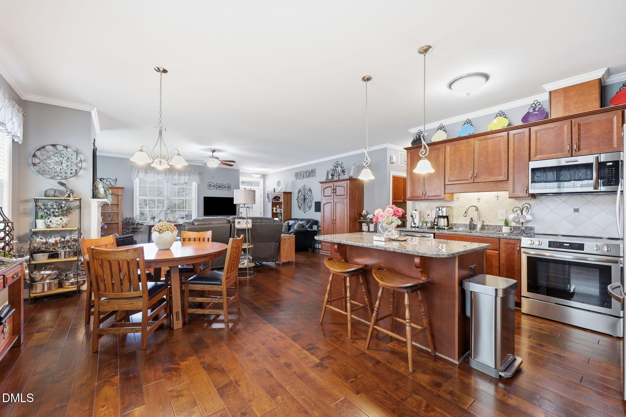 1407 Yellow Wood Drive Property Photo 8